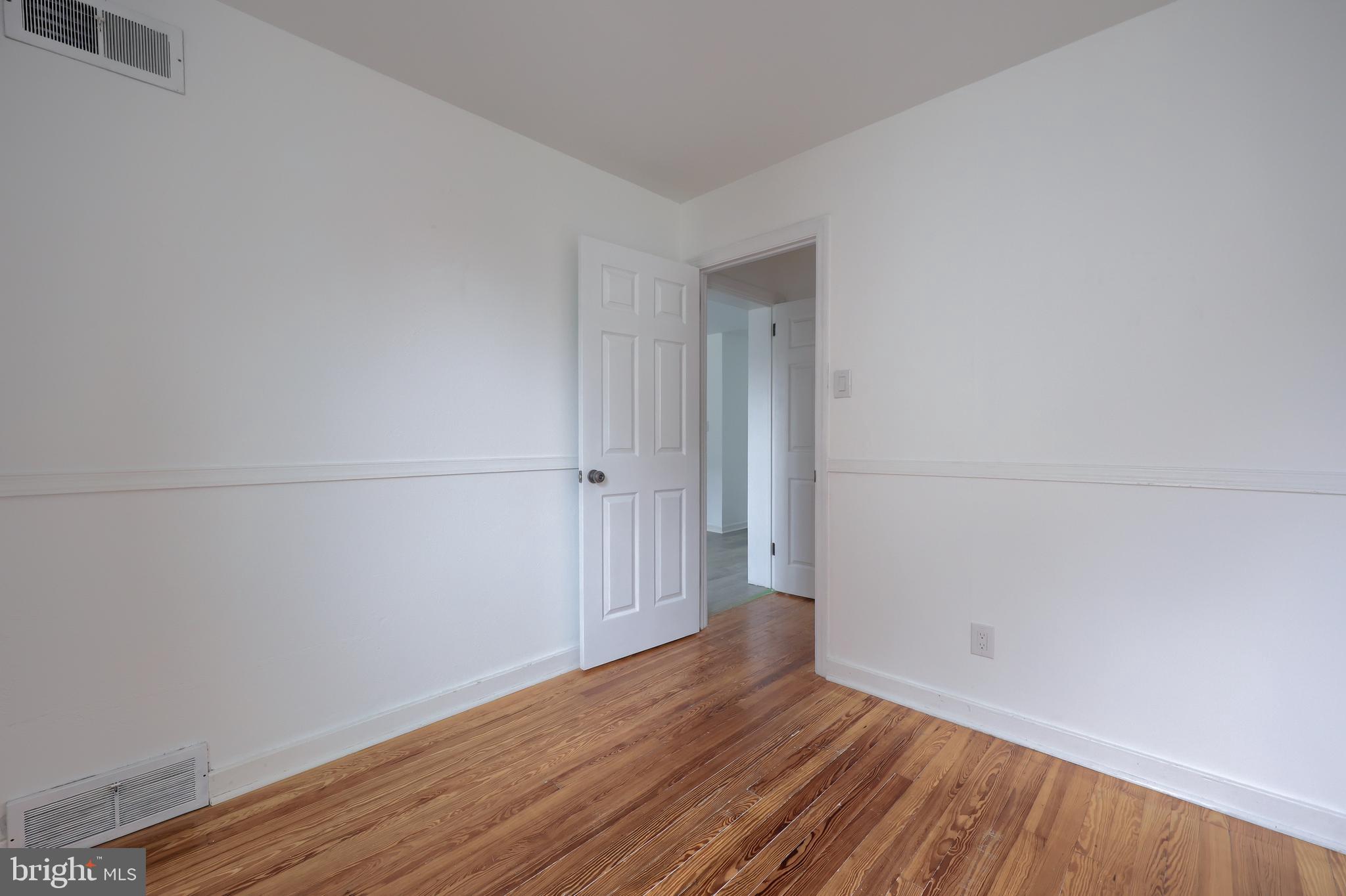 MANOR RIDGE - Residential