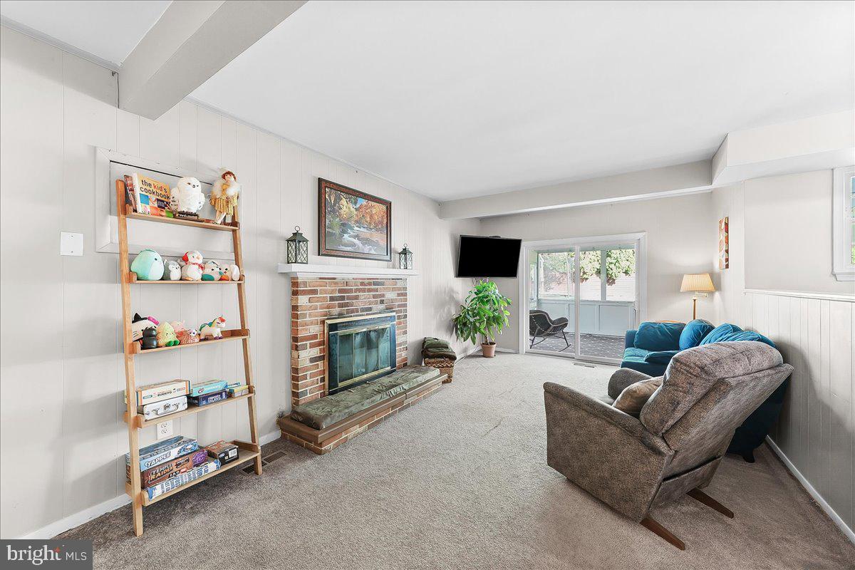 BEATTY HILLS - Residential