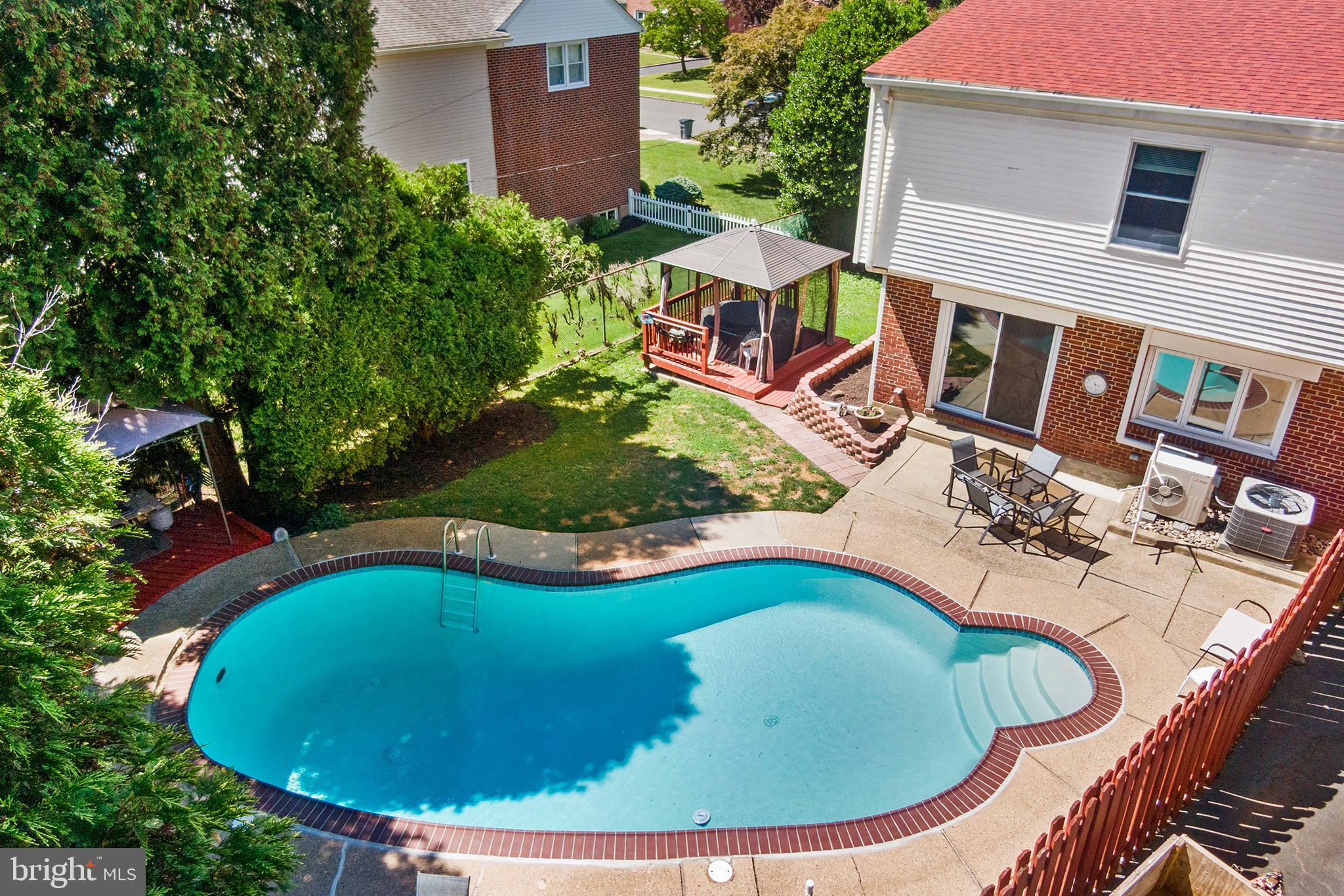 COLONIAL PARK - Residential