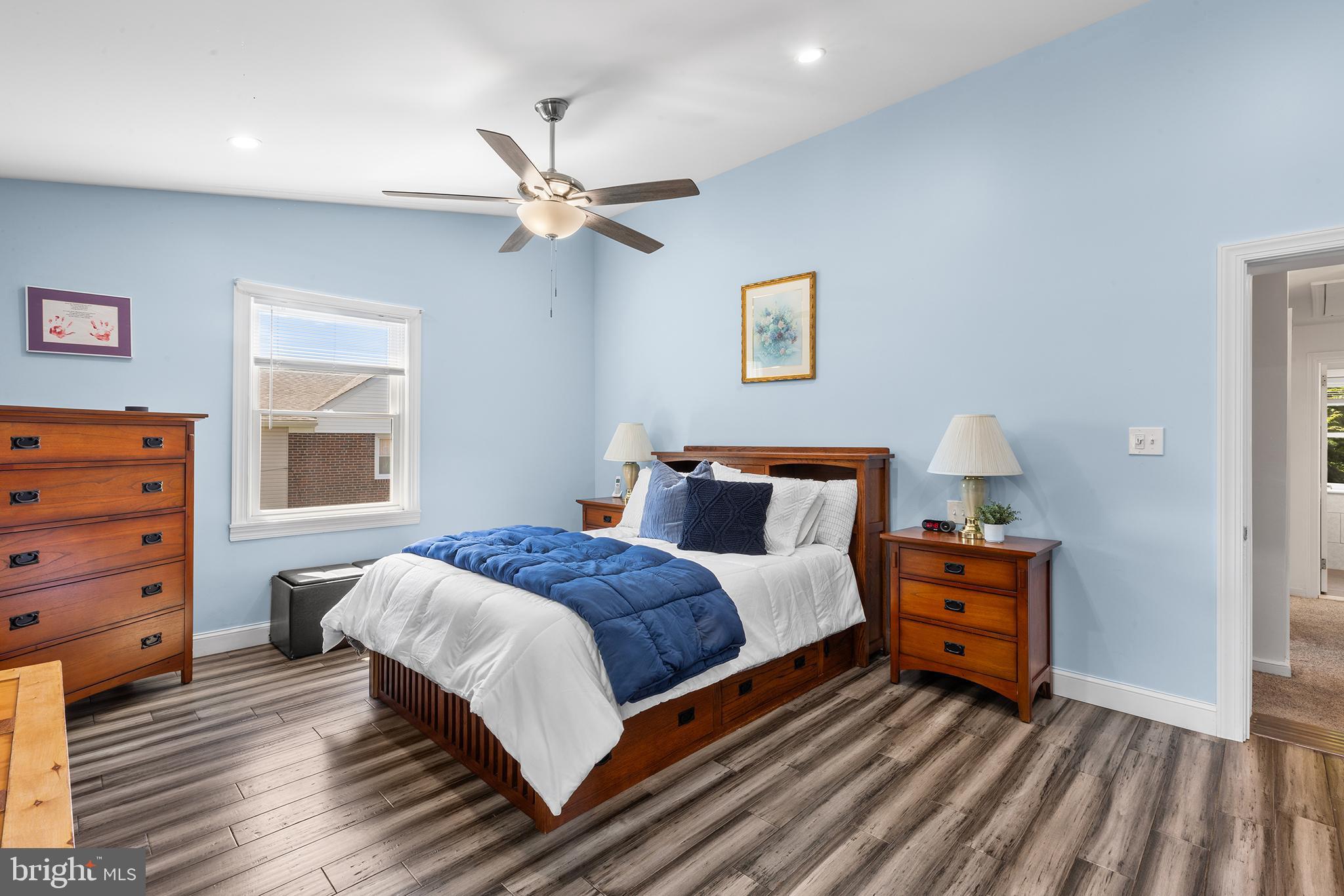 COLONIAL PARK - Residential
