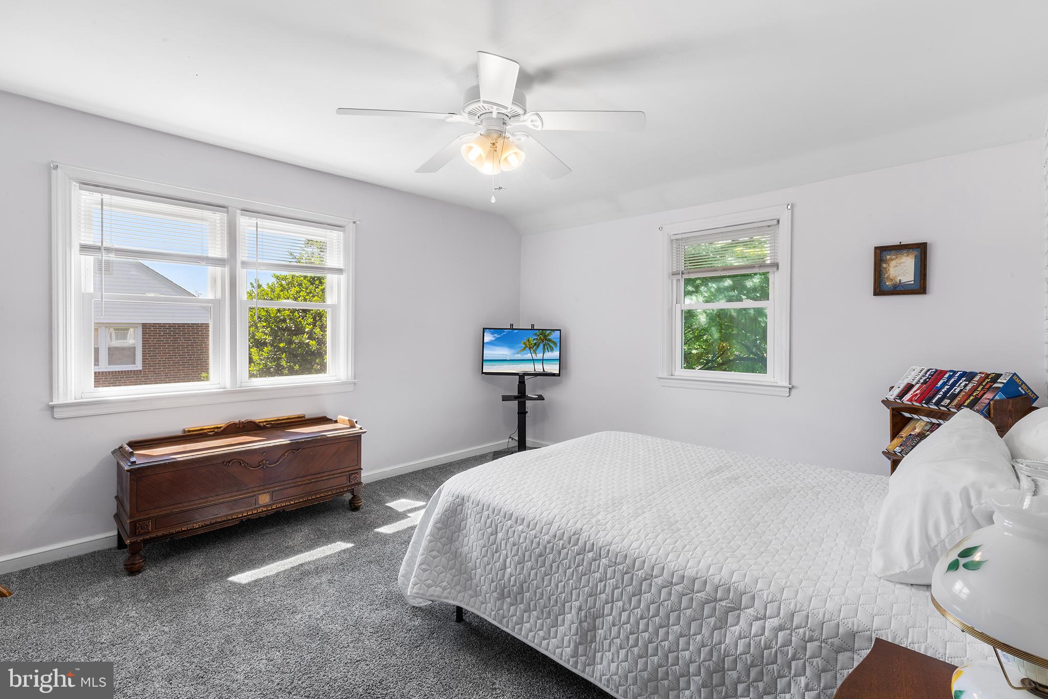 COLONIAL PARK - Residential