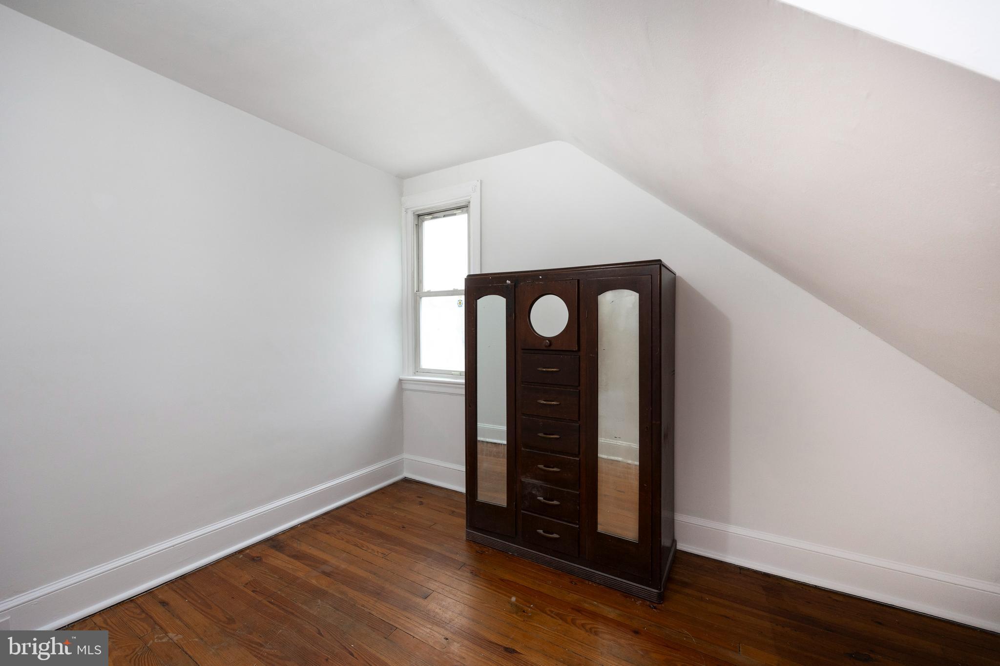 WESTINGHOUSE VLG - Residential