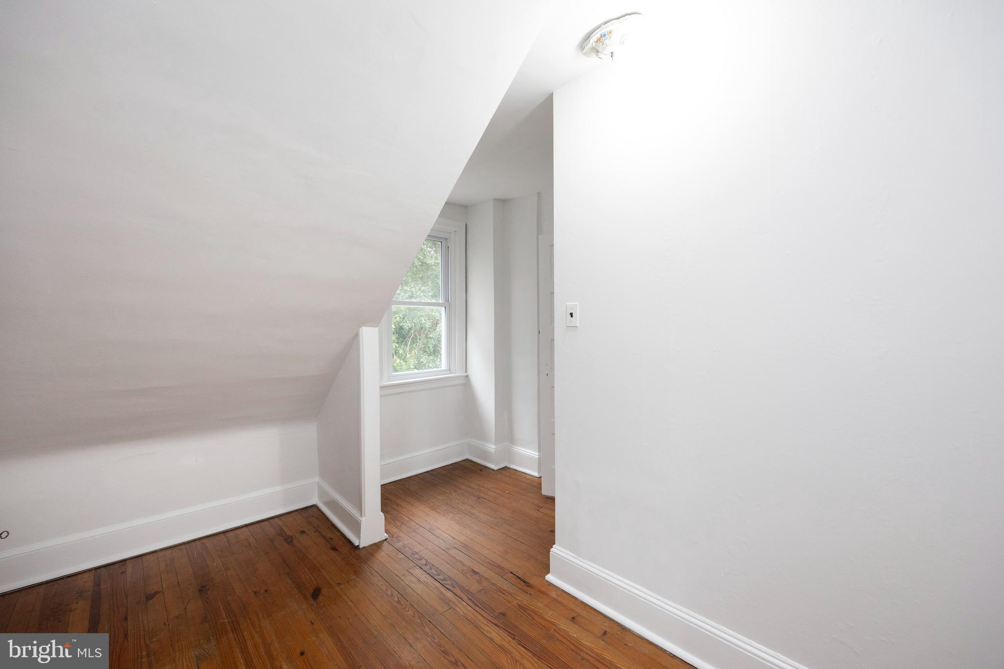 WESTINGHOUSE VLG - Residential