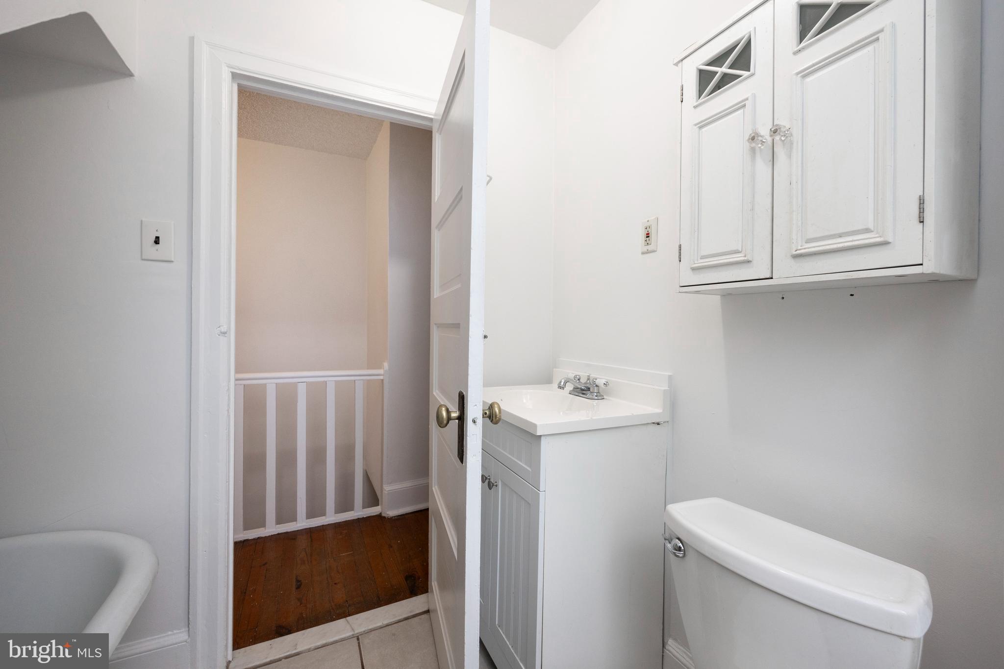 WESTINGHOUSE VLG - Residential