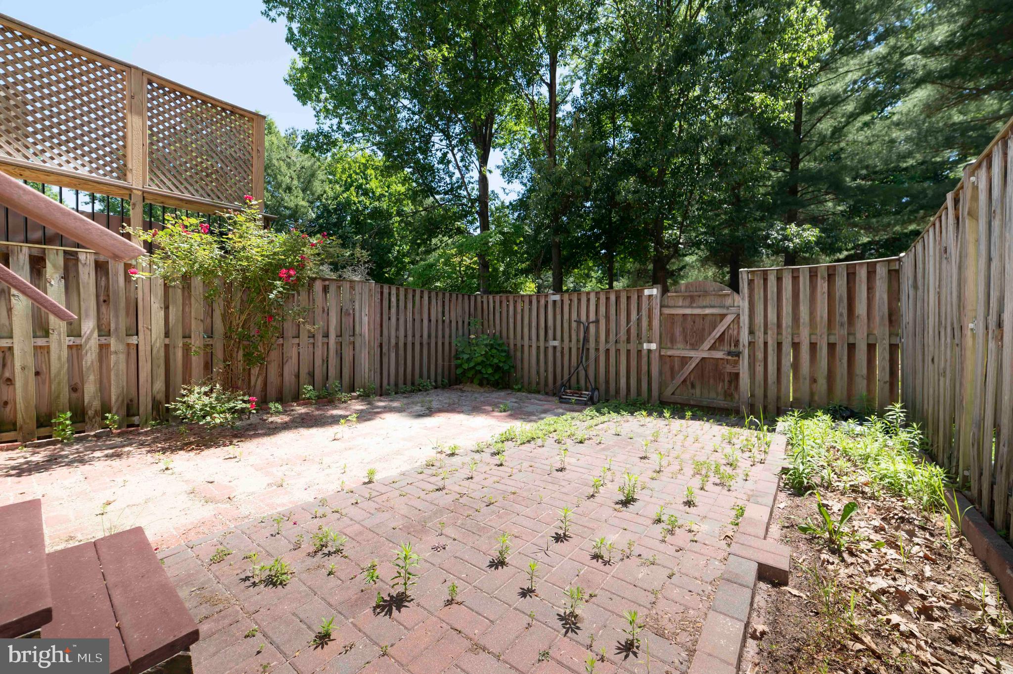 LITTLE ROCKY RUN - Residential