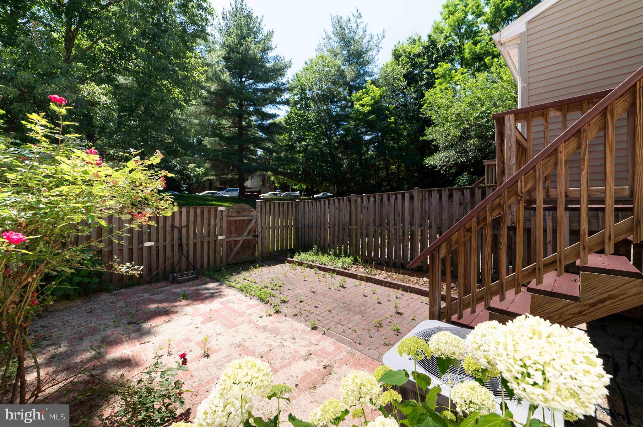 LITTLE ROCKY RUN - Residential