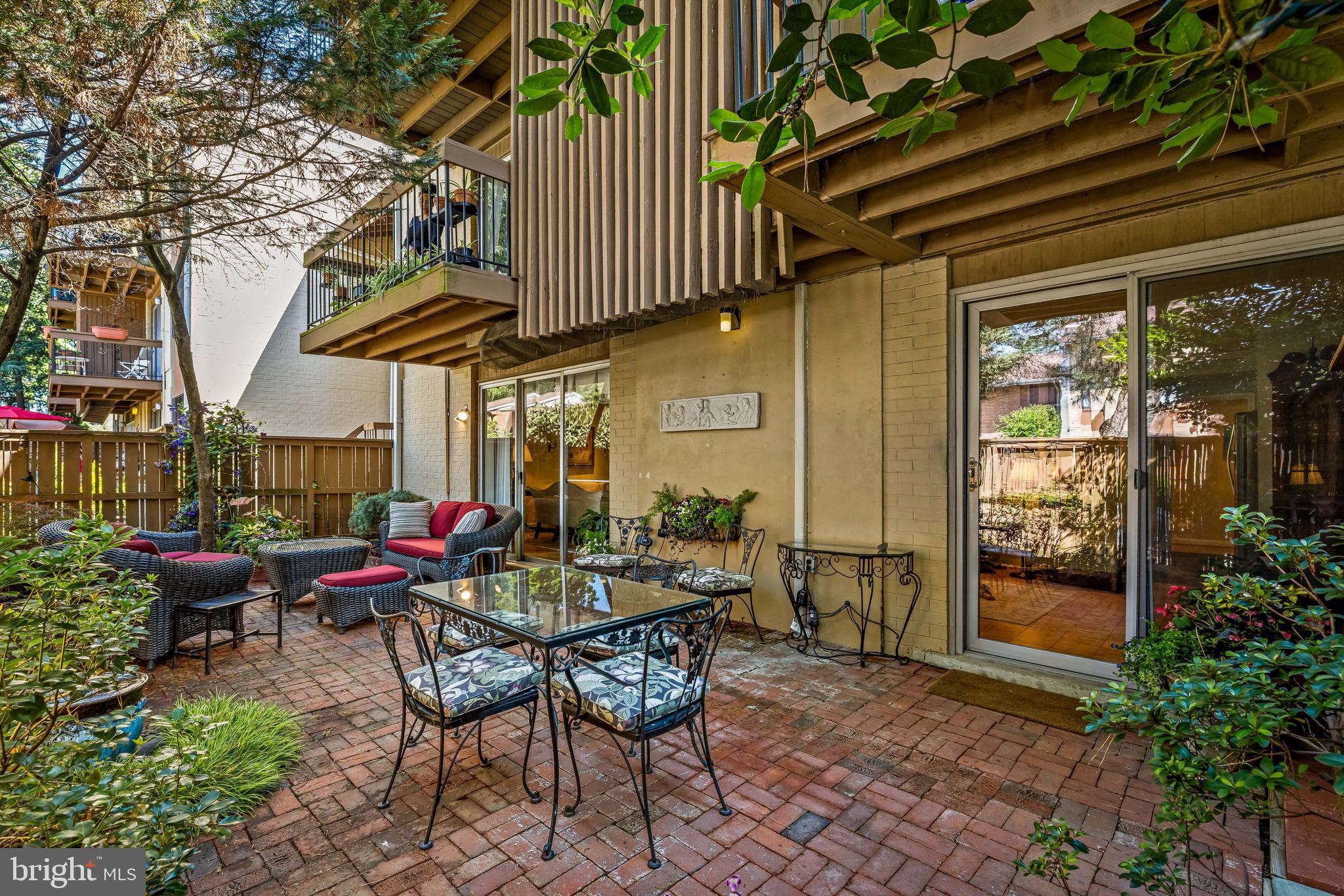 CROSS KEYS - Residential