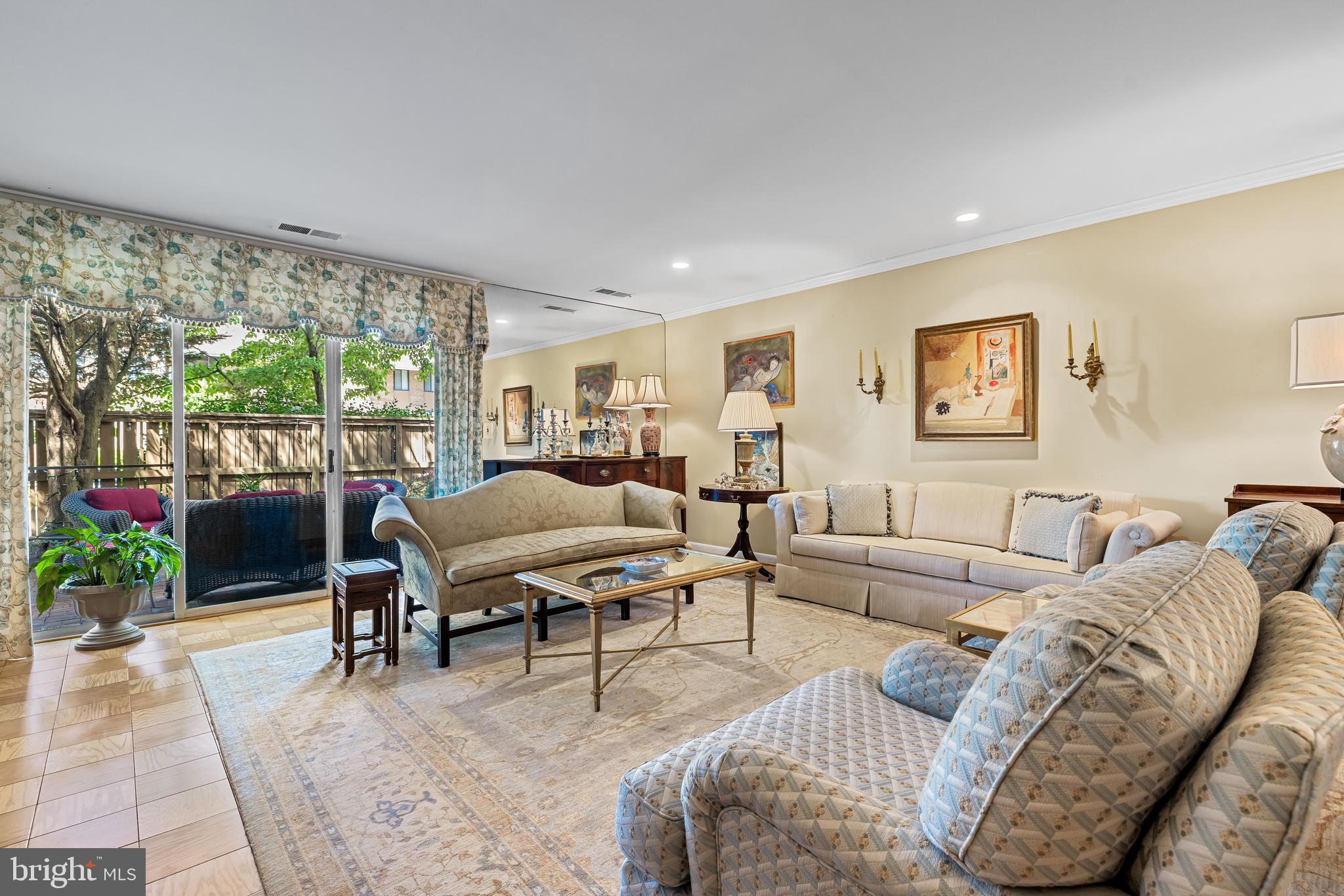CROSS KEYS - Residential