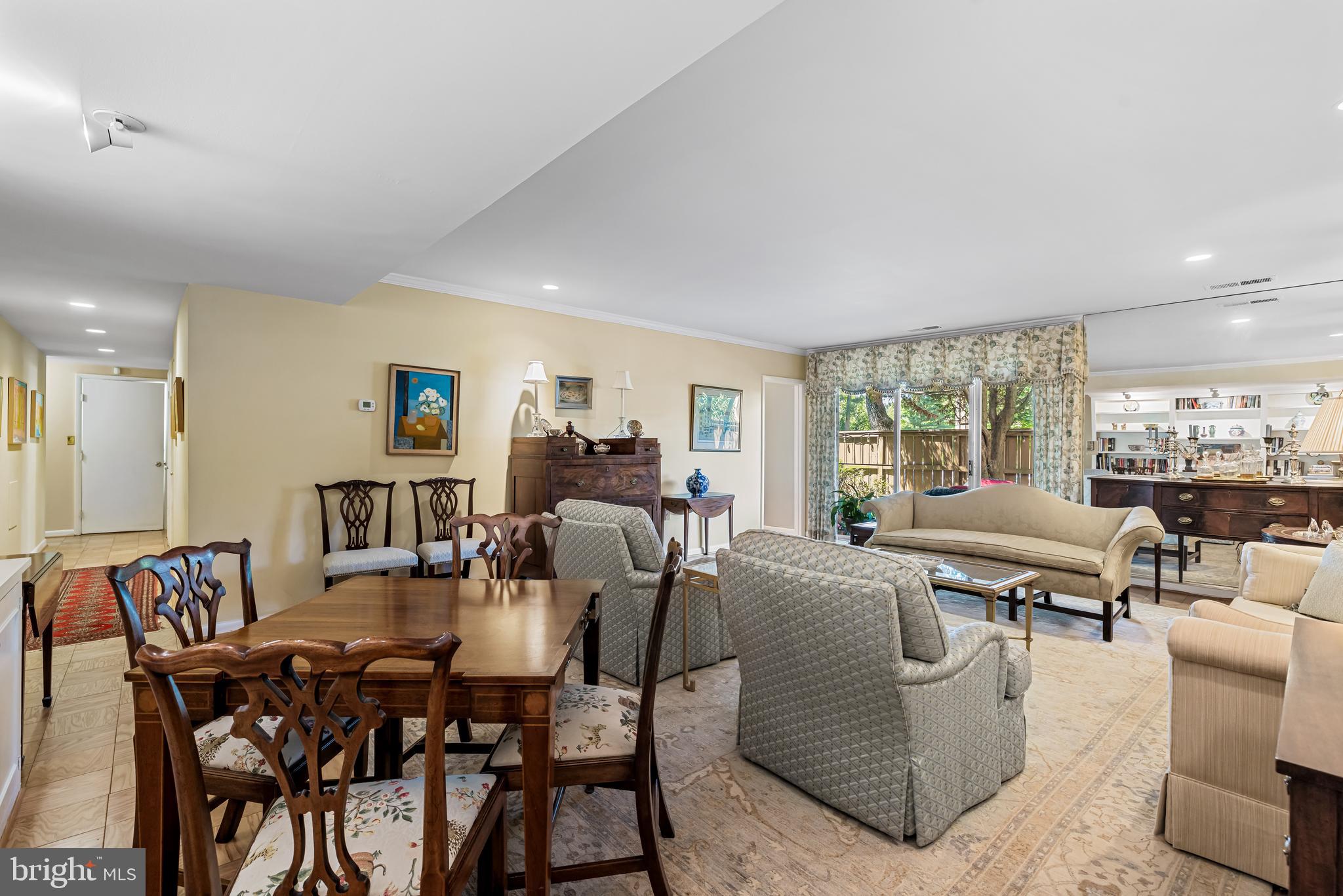 CROSS KEYS - Residential