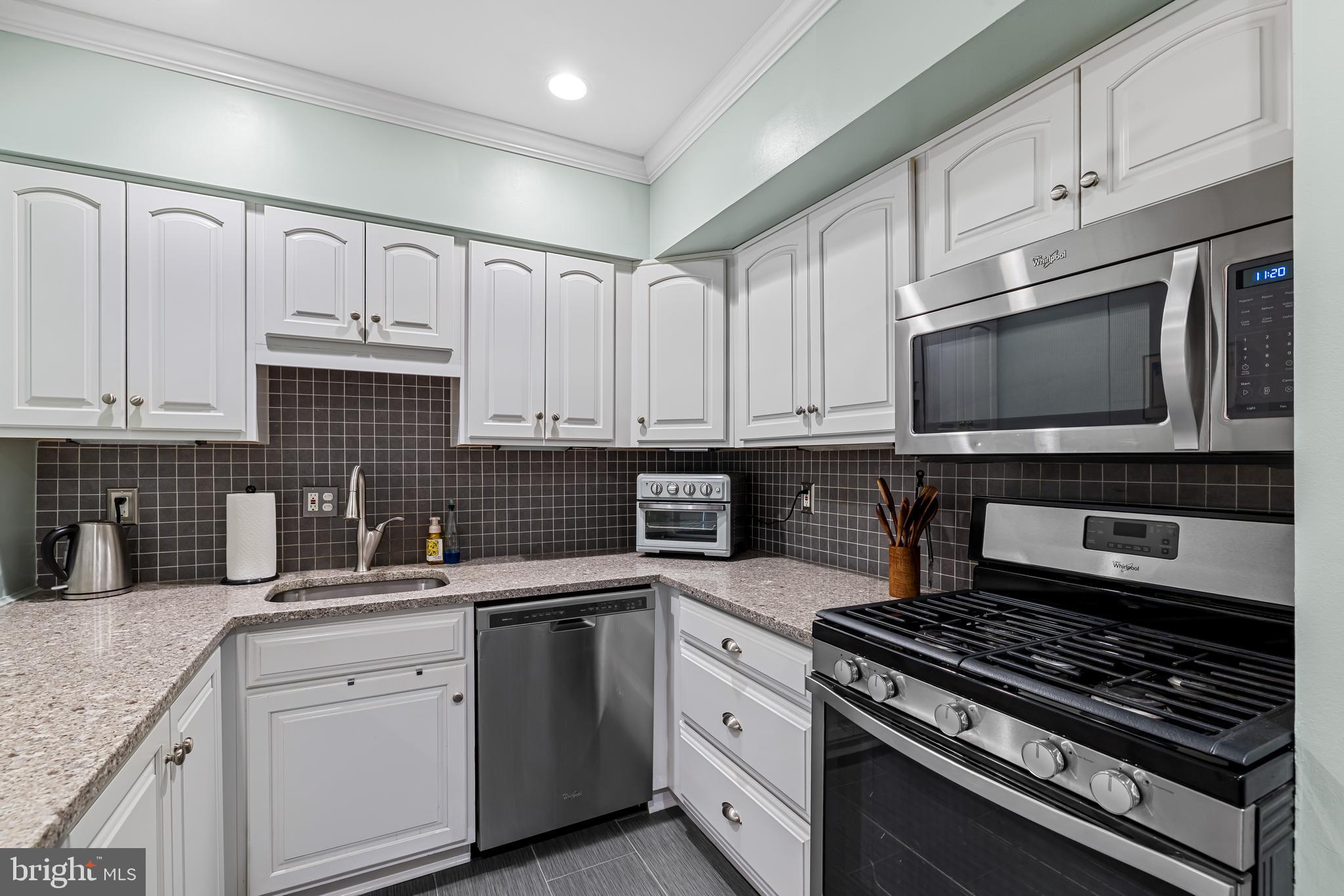 CROSS KEYS - Residential