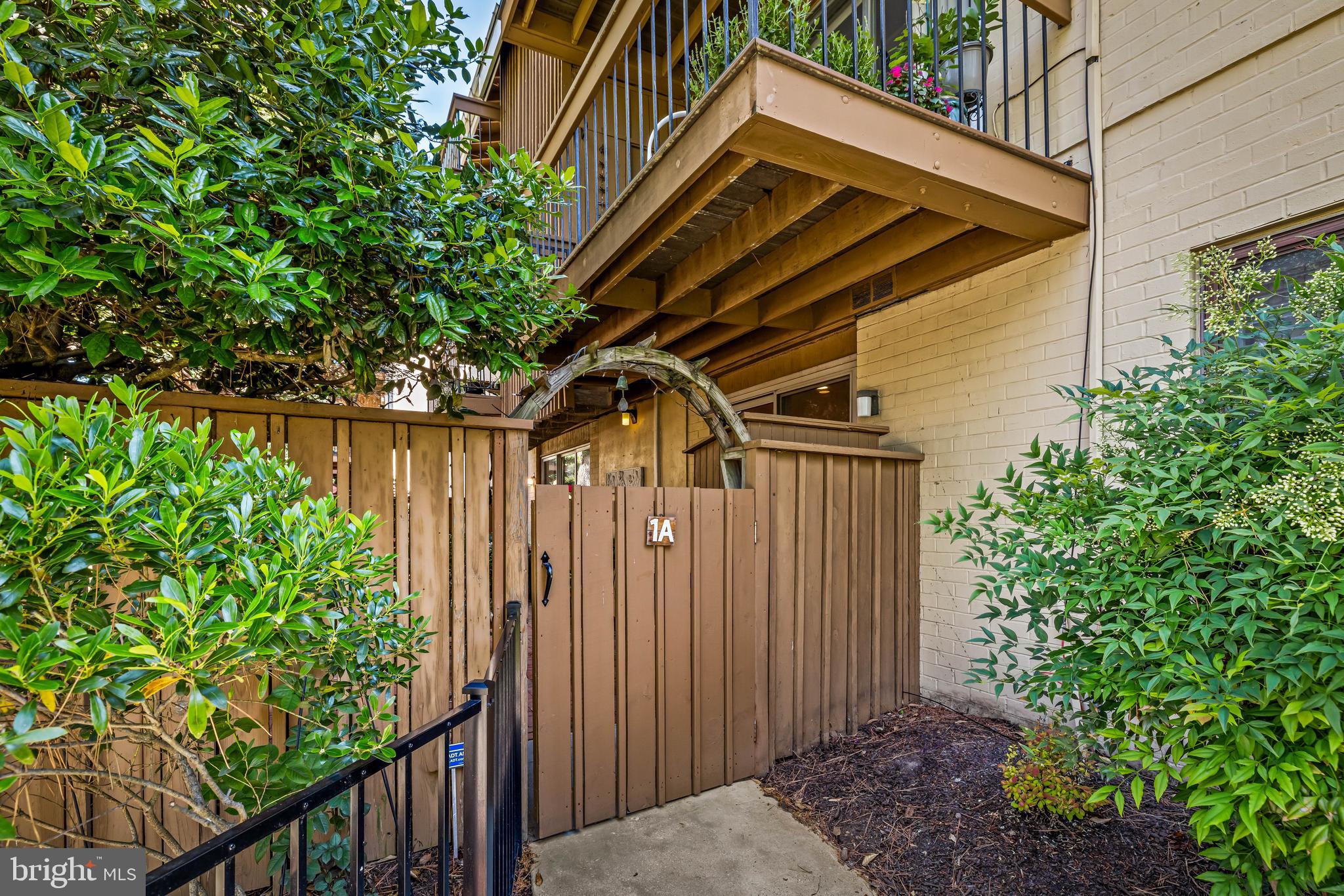 CROSS KEYS - Residential