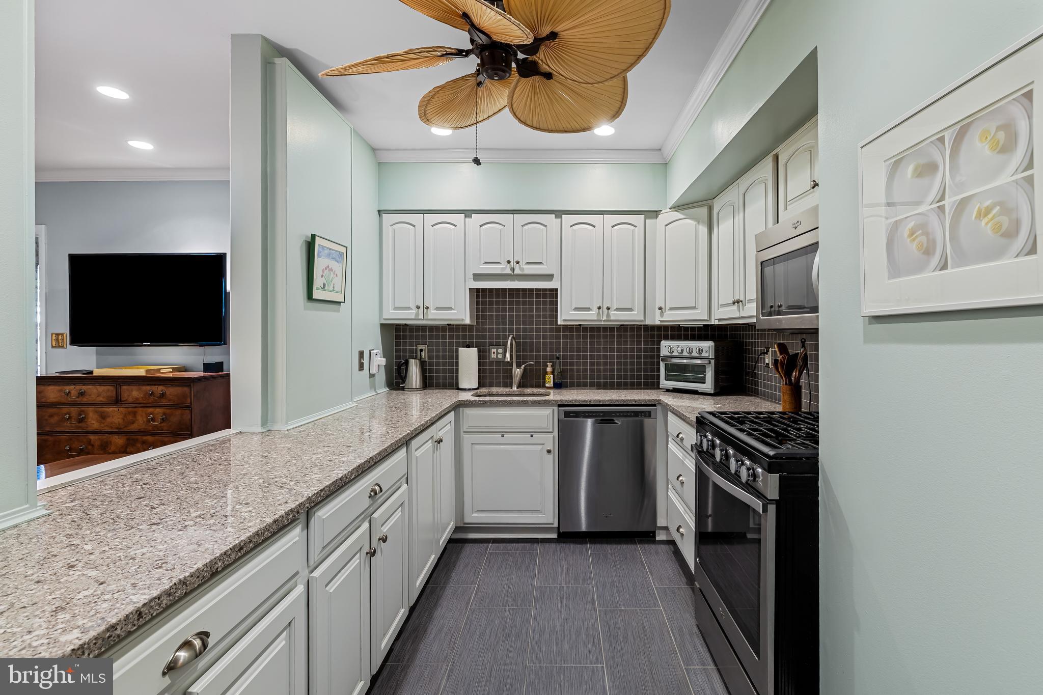 CROSS KEYS - Residential
