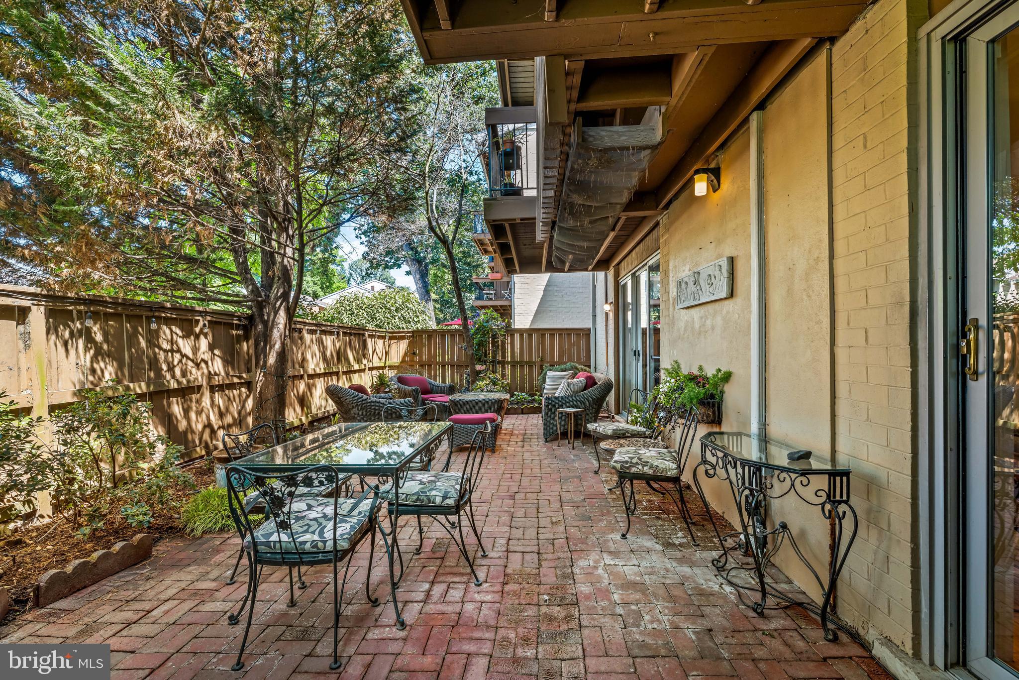 CROSS KEYS - Residential