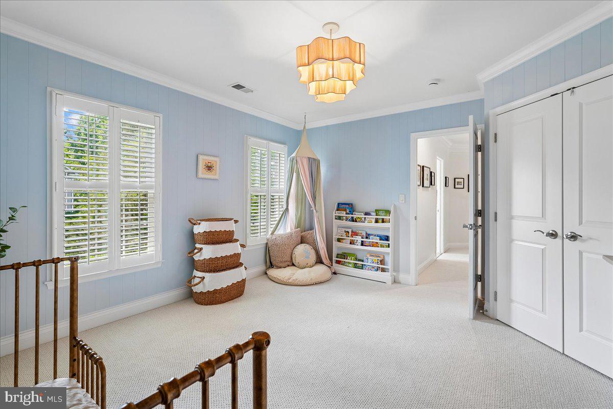 RIVER CREEK - Residential