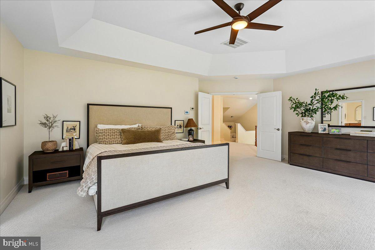 RIVER CREEK - Residential