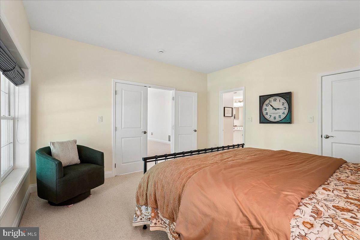 RIVER CREEK - Residential