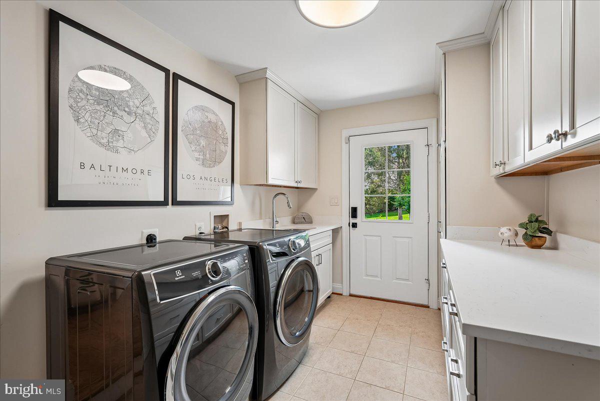 RIVER CREEK - Residential