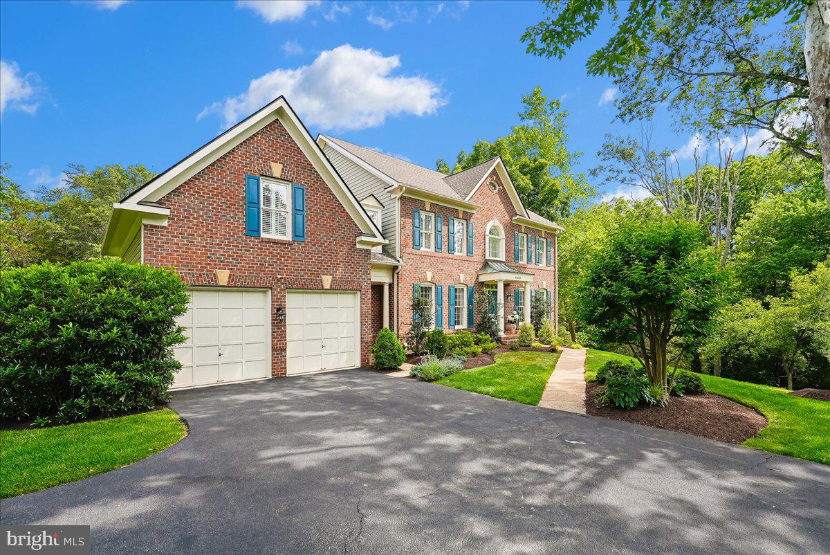 RIVER CREEK - Residential