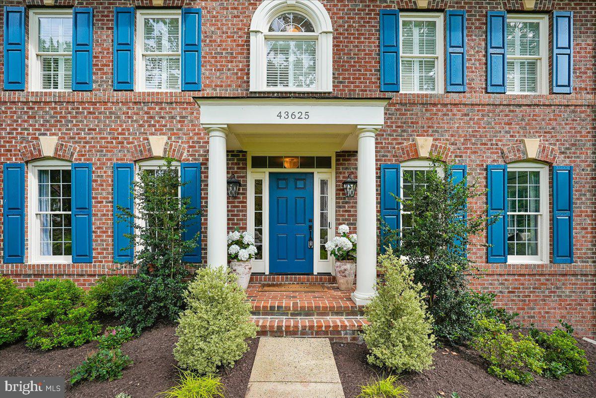 RIVER CREEK - Residential