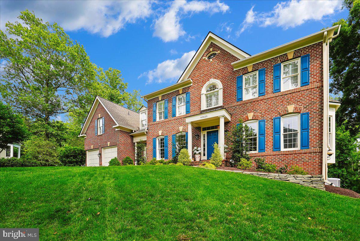 RIVER CREEK - Residential