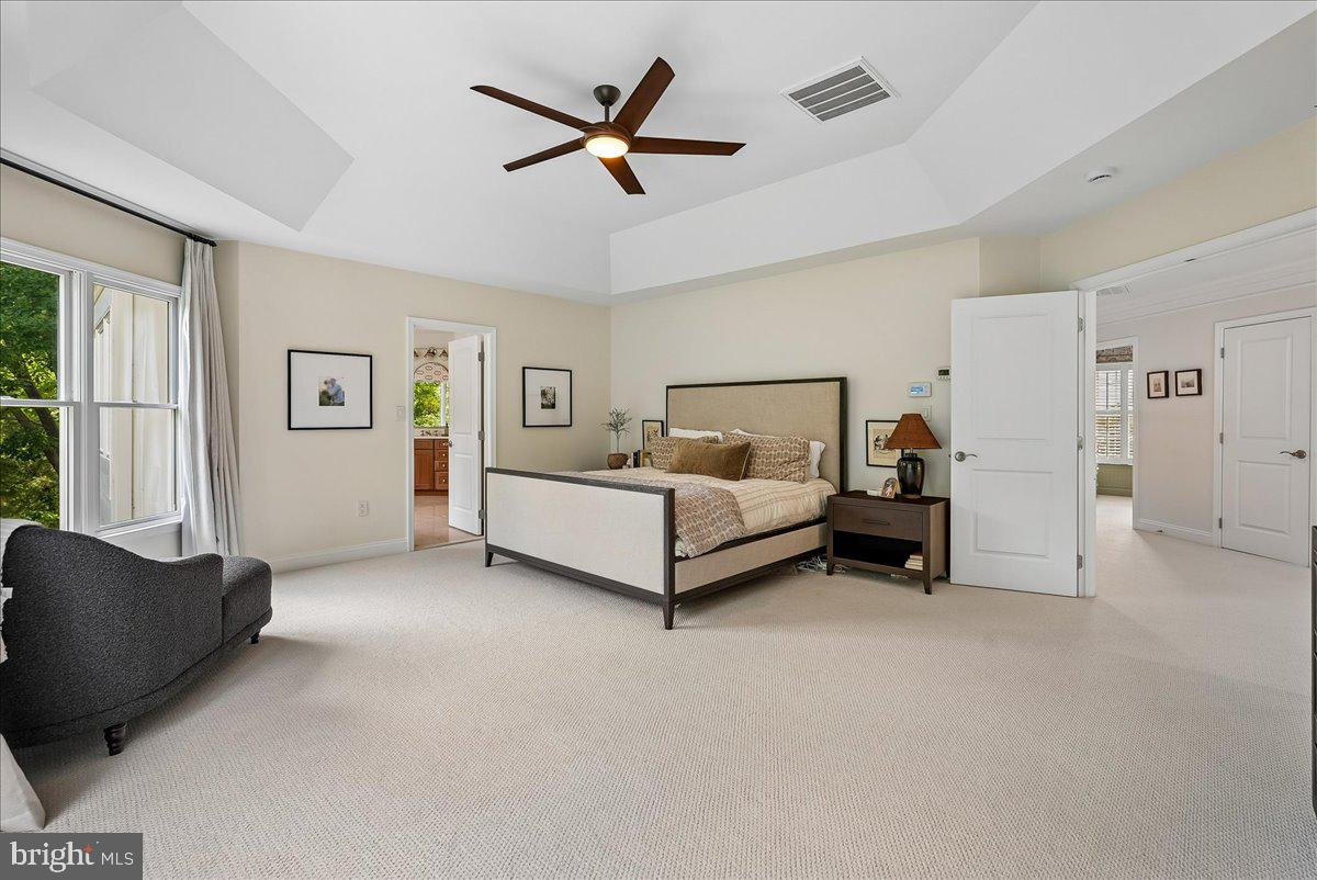 RIVER CREEK - Residential