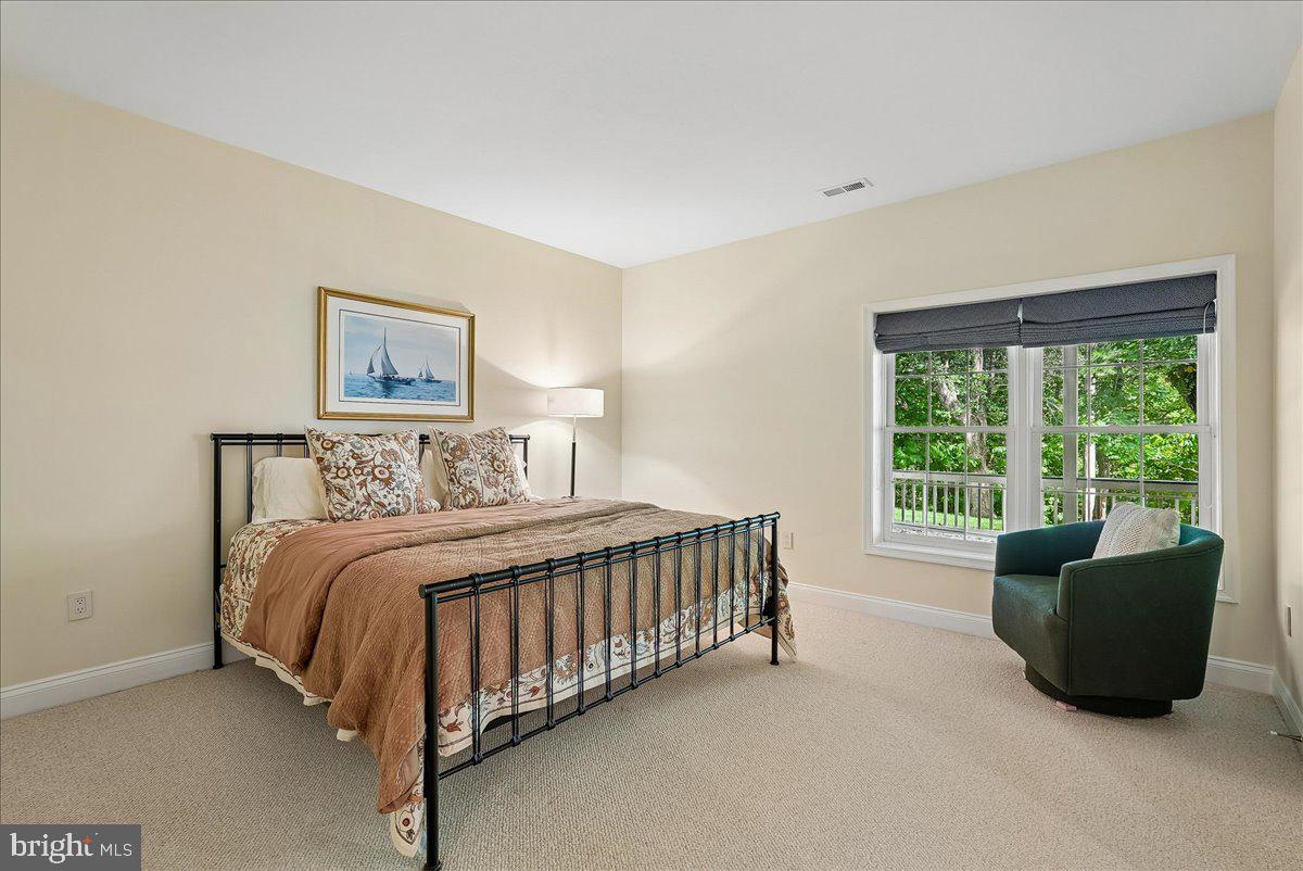 RIVER CREEK - Residential