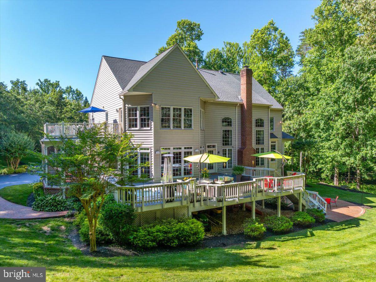 ESTATES AT ROSELAND - Residential