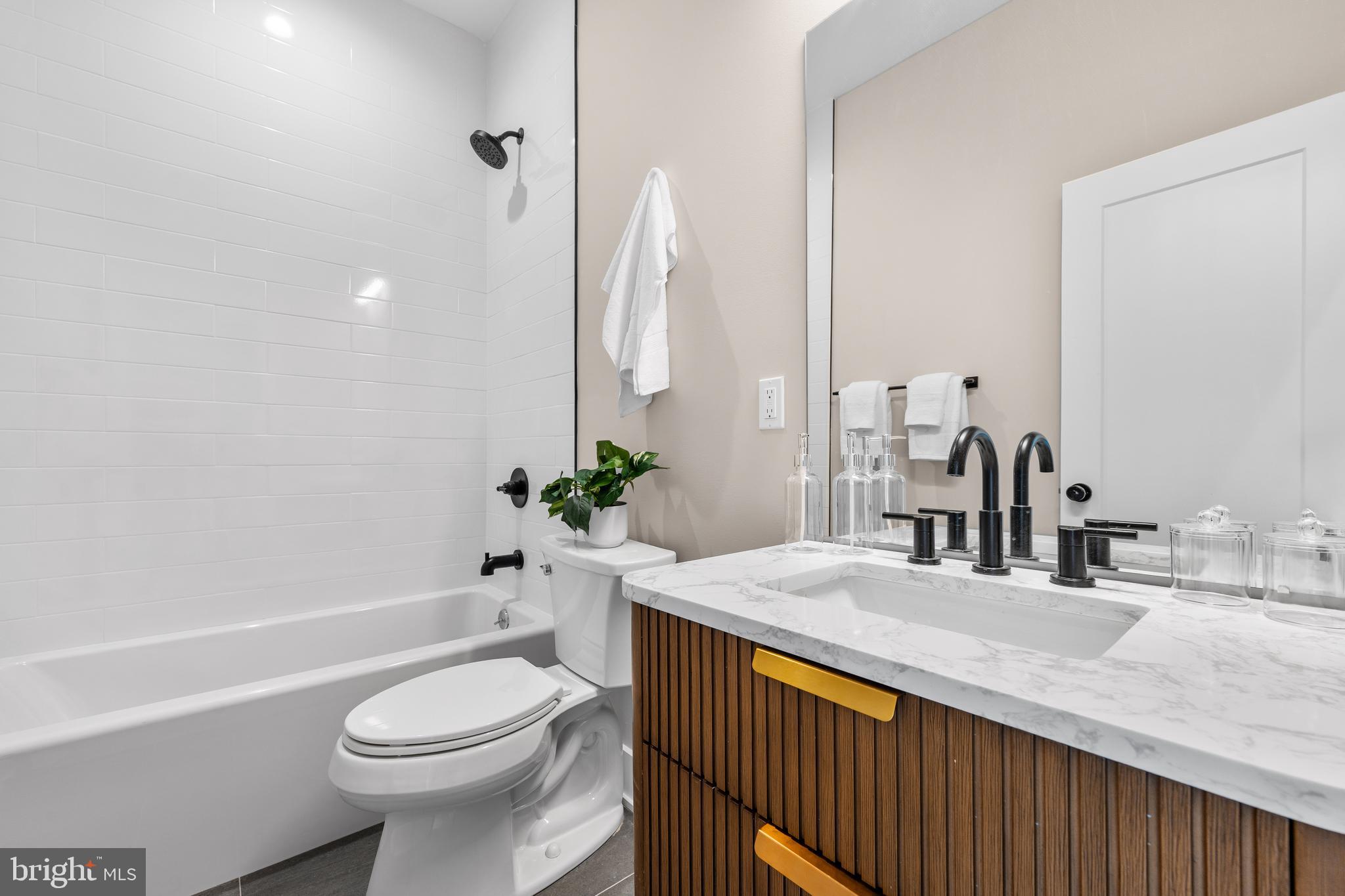 EAST PASSYUNK CROSSING - Residential