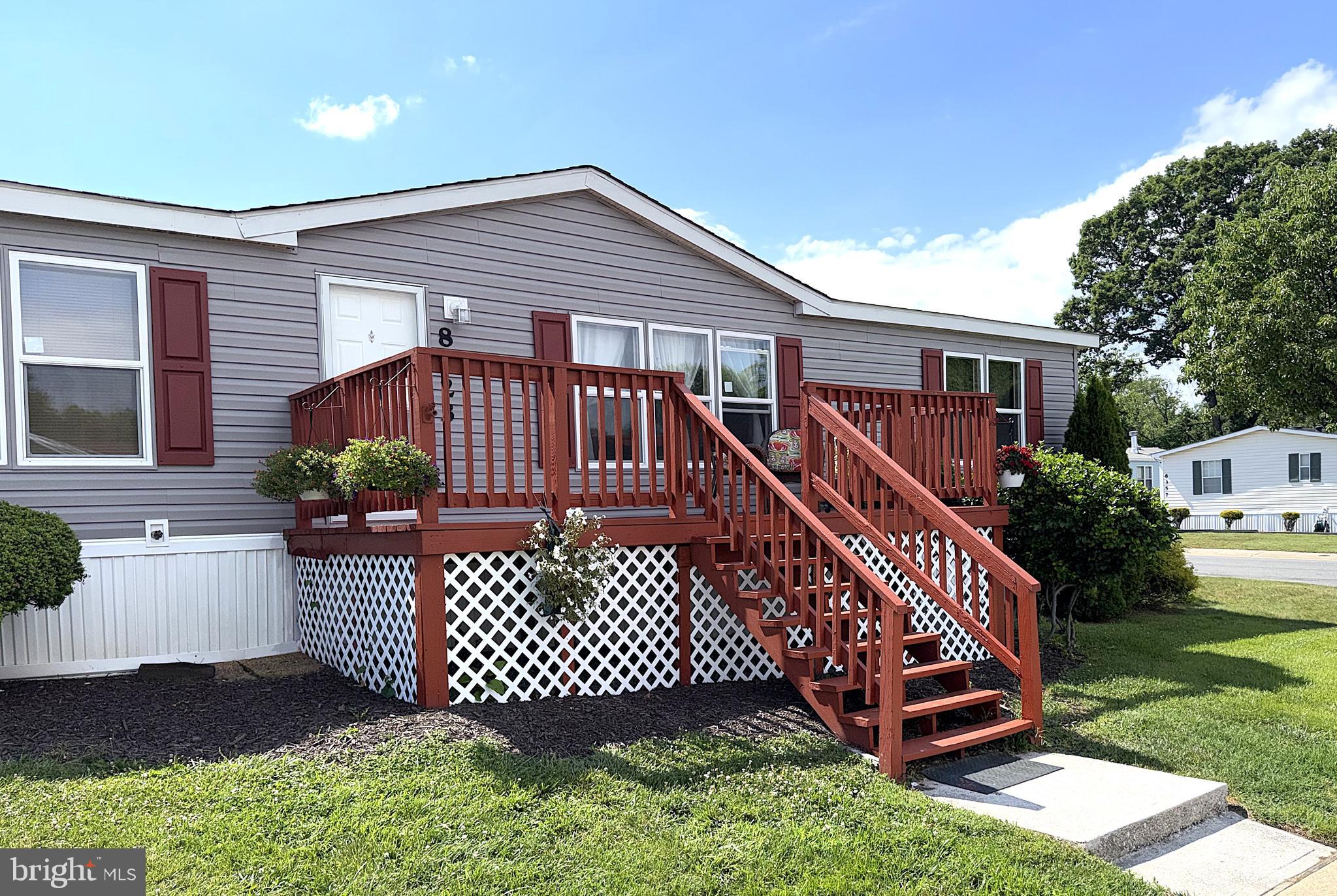 BRENTWOOD MANOR - Residential