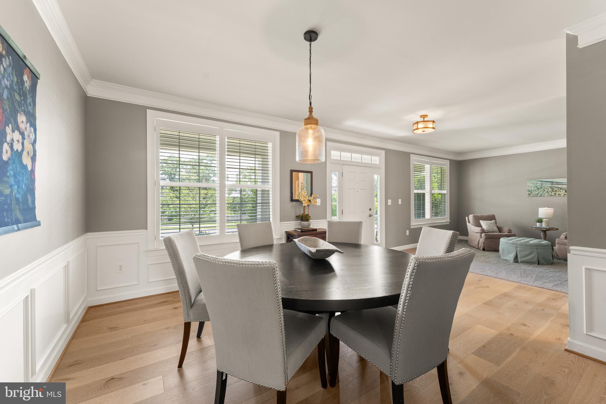 LAKE RIDGE ESTATES - Residential