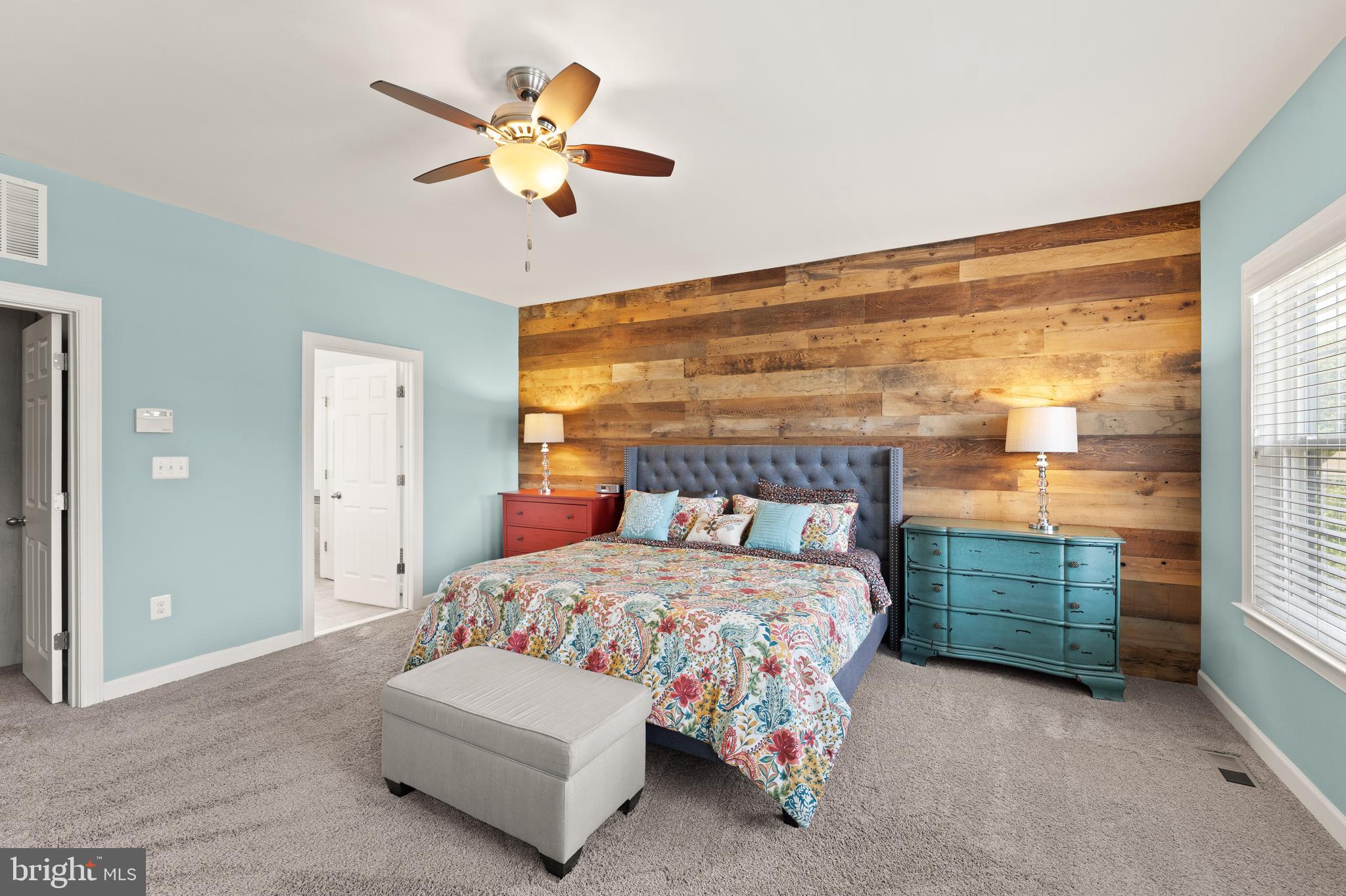 LAKE RIDGE ESTATES - Residential
