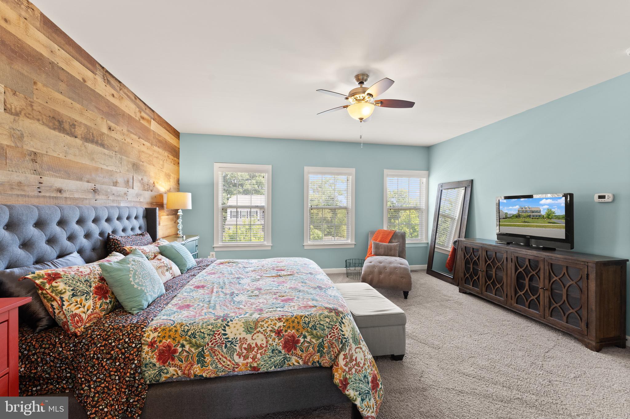 LAKE RIDGE ESTATES - Residential