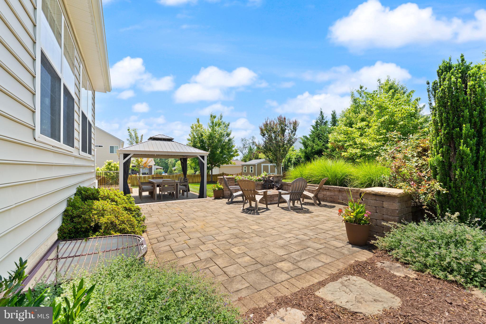 LAKE RIDGE ESTATES - Residential