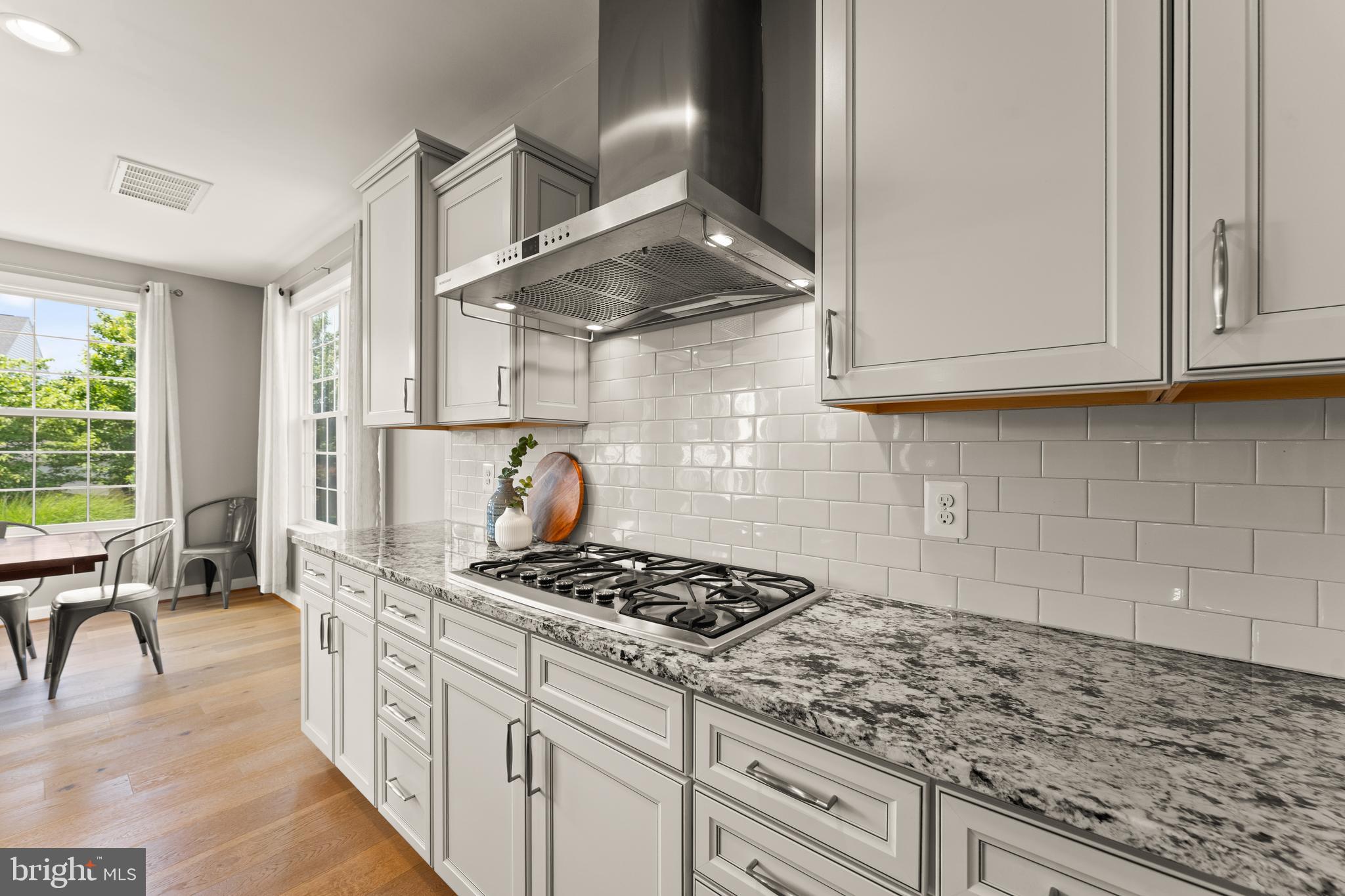 LAKE RIDGE ESTATES - Residential