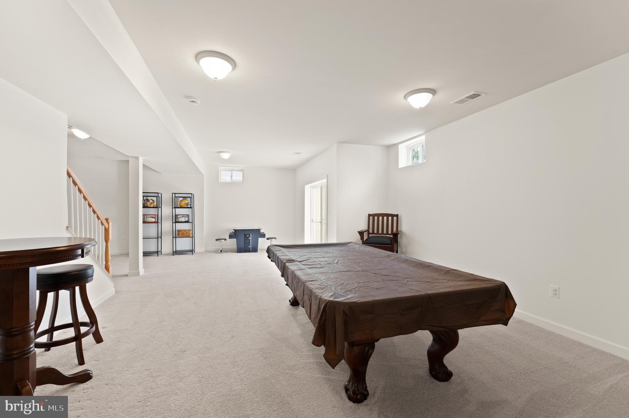 LAKE RIDGE ESTATES - Residential