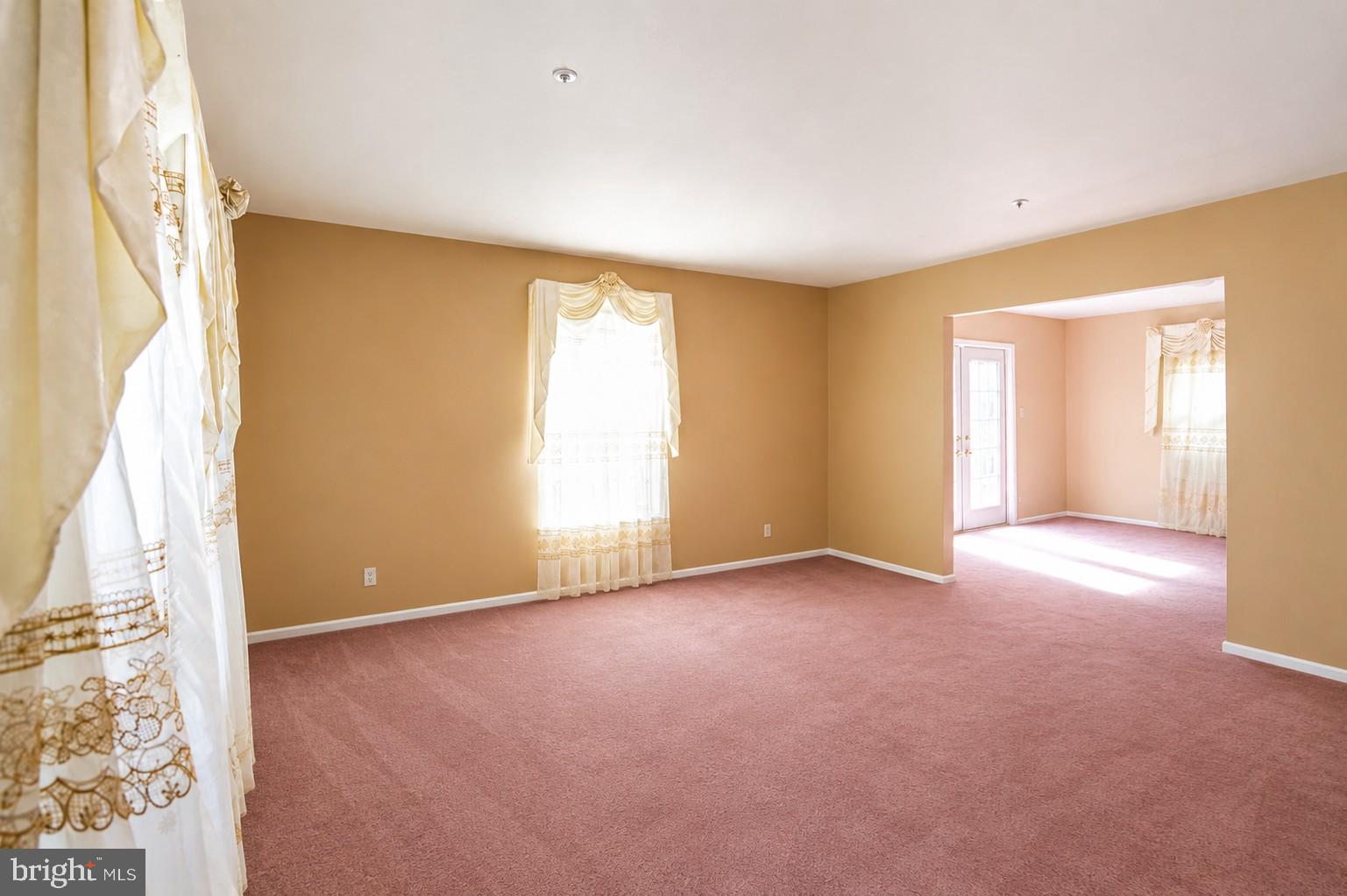 HIGH POINT - Residential
