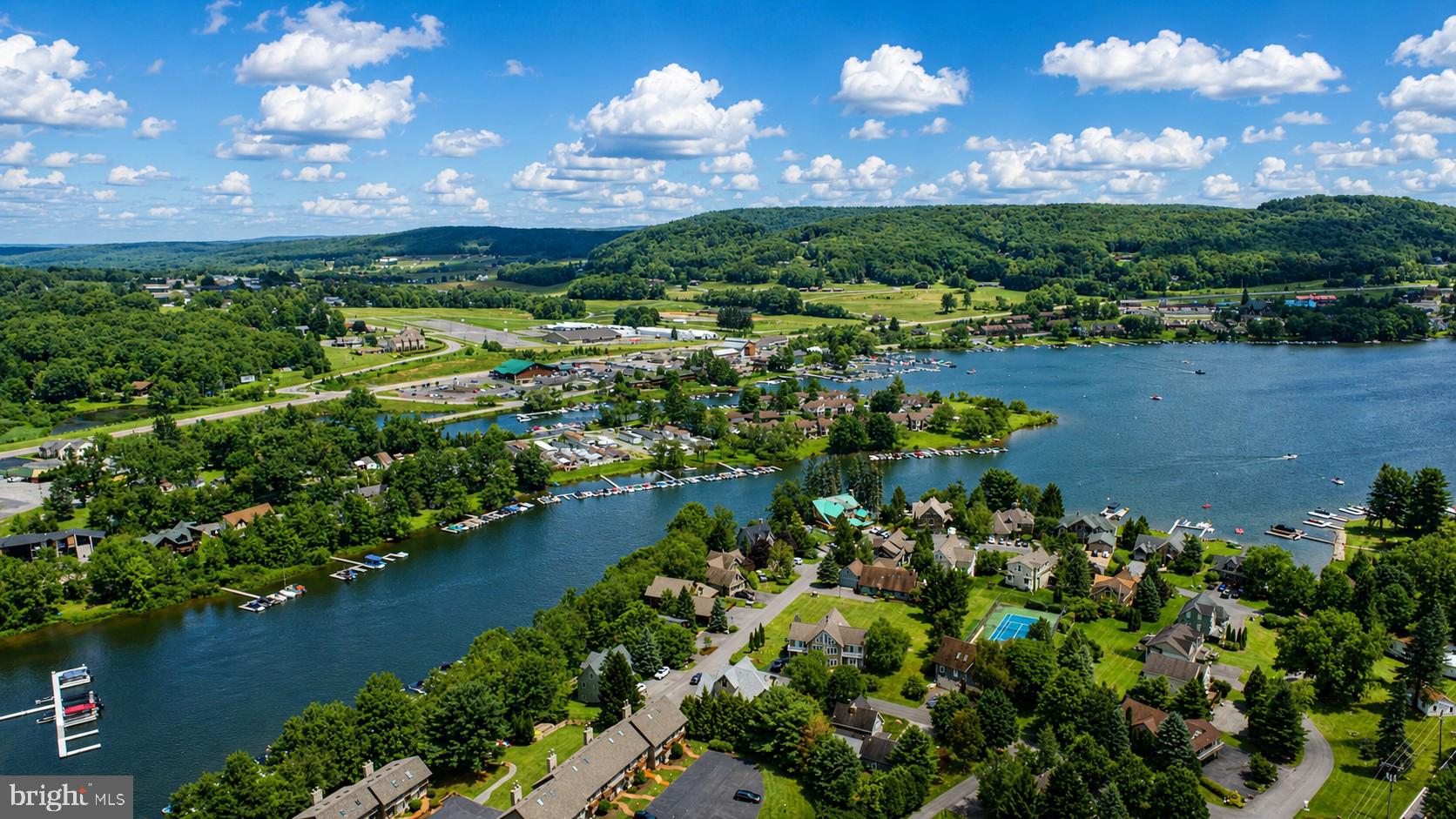 LAKE POINTE - Residential