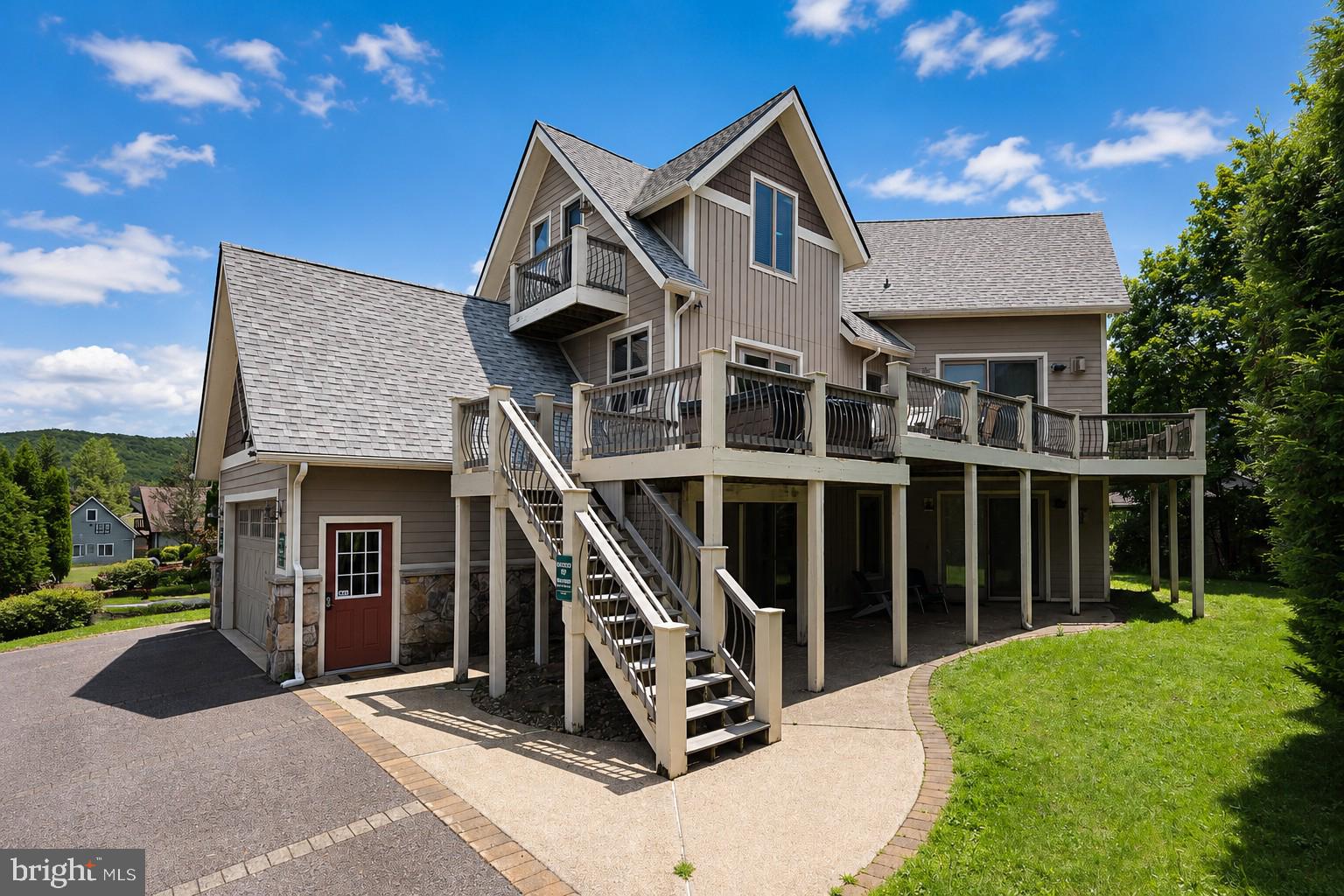 LAKE POINTE - Residential