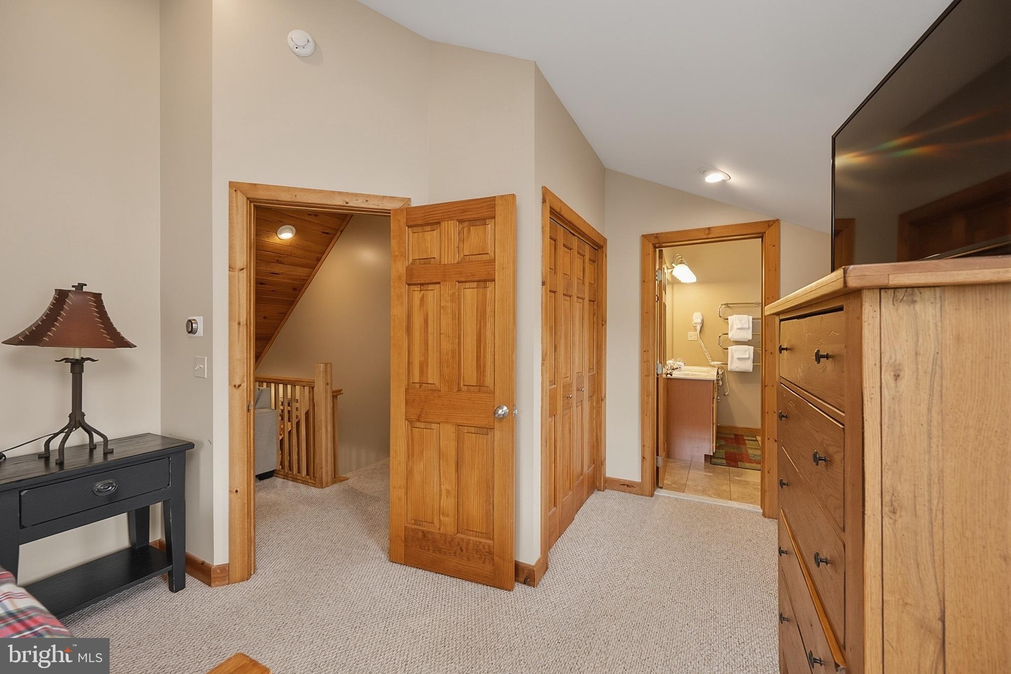 LAKE POINTE - Residential