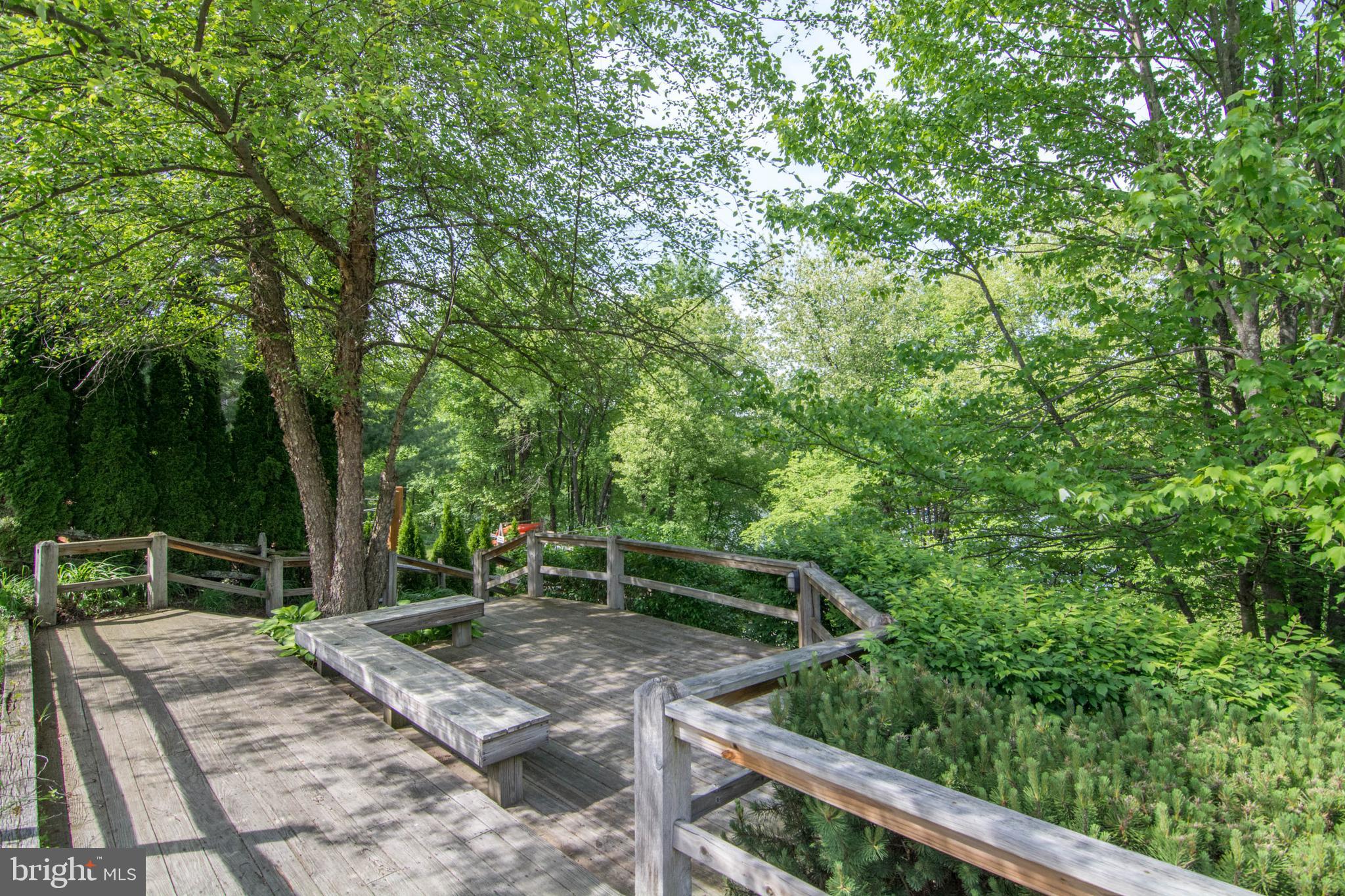 LAKE POINTE - Residential
