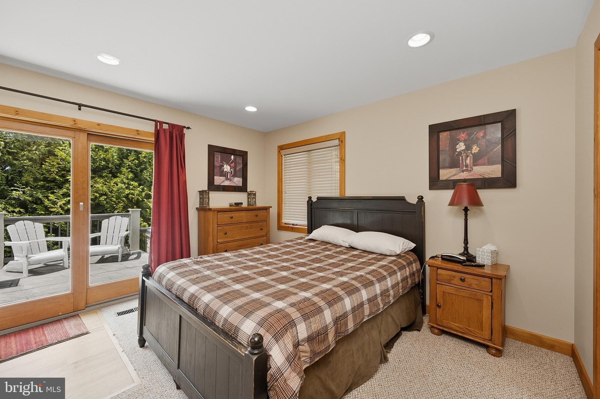 LAKE POINTE - Residential