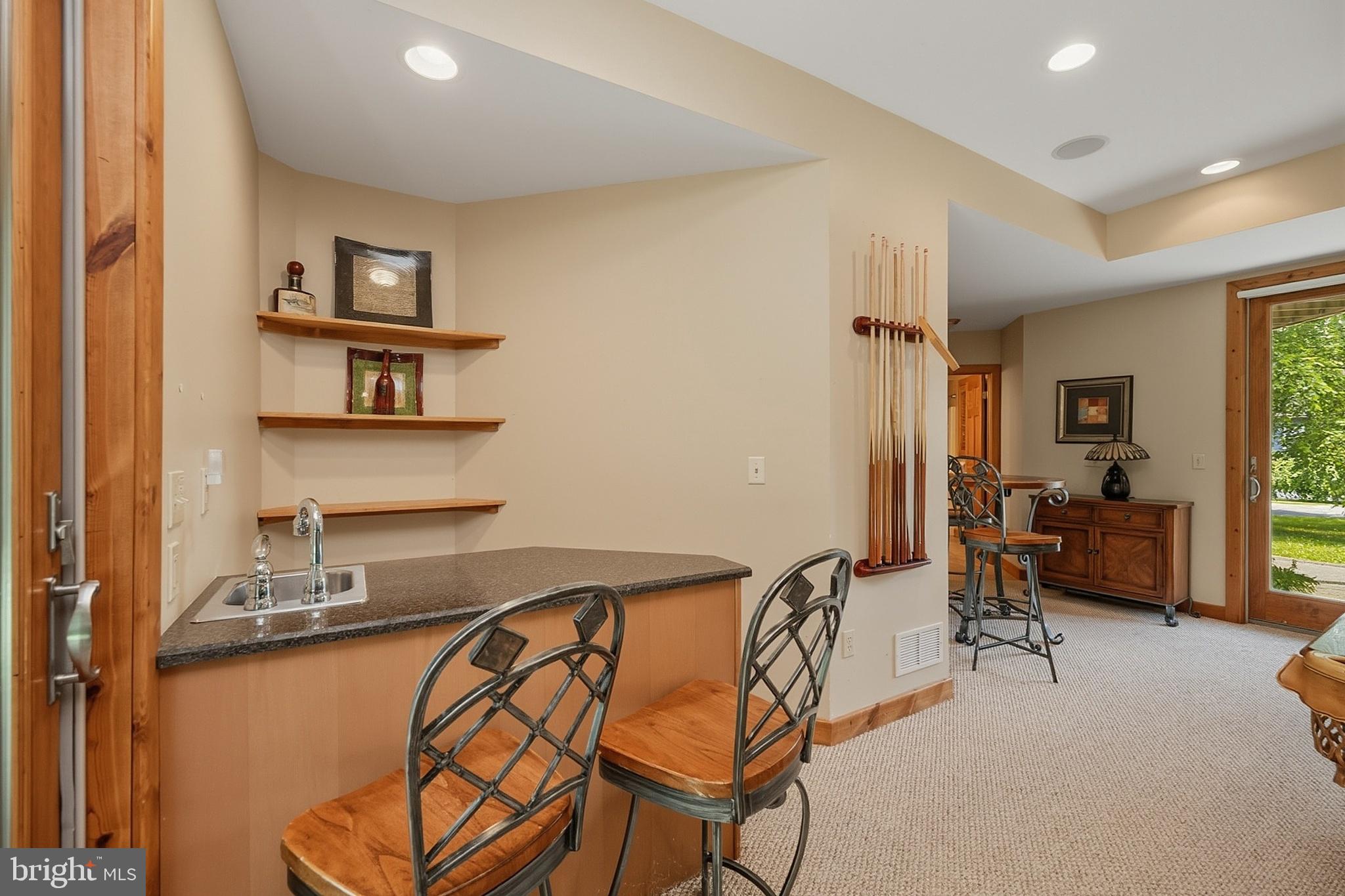 LAKE POINTE - Residential