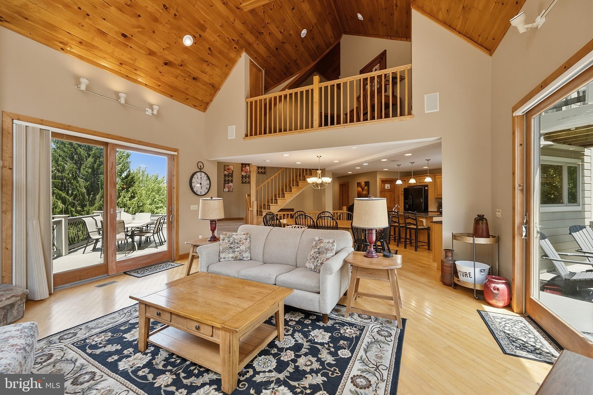 LAKE POINTE - Residential