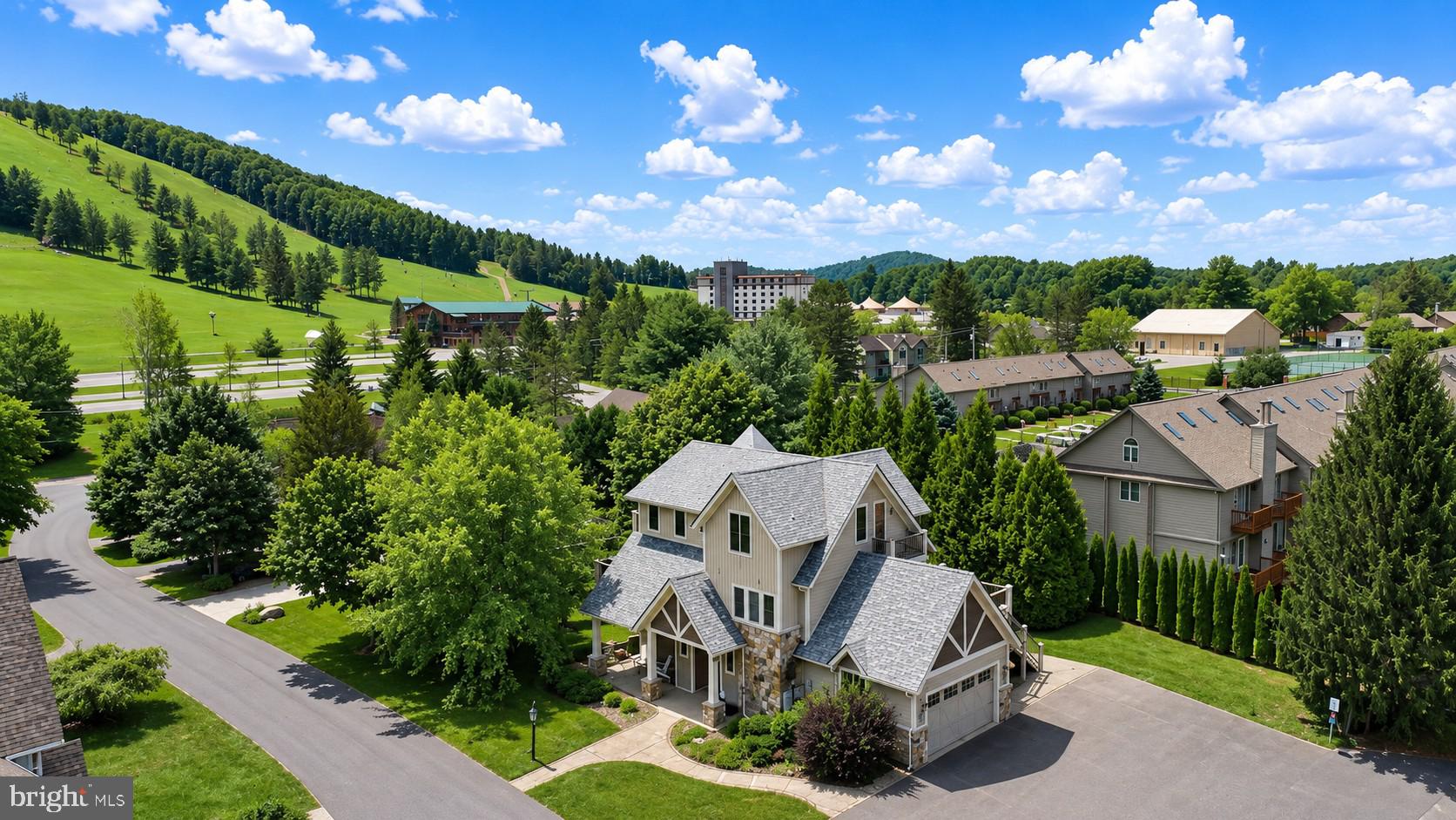 LAKE POINTE - Residential