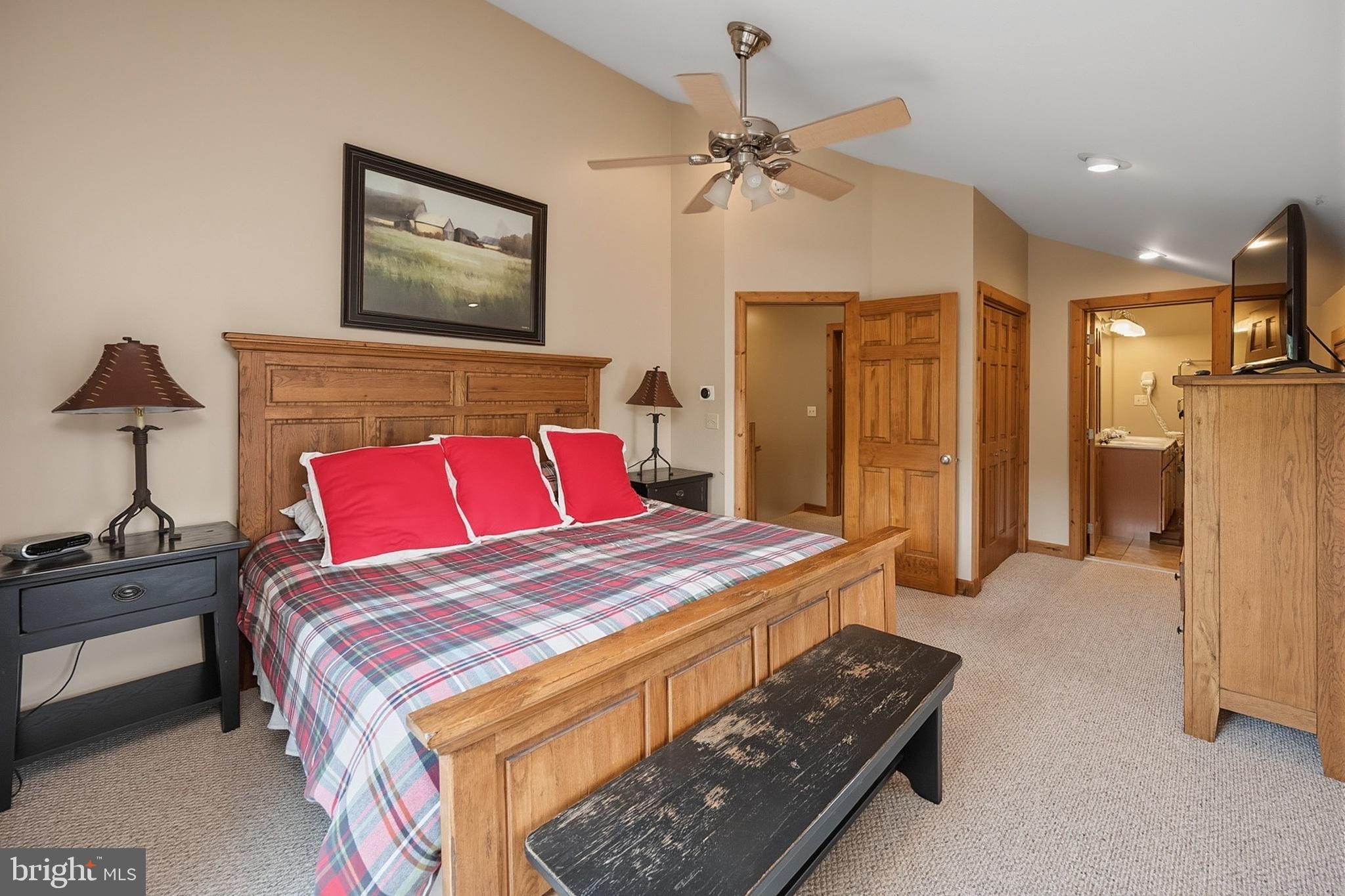 LAKE POINTE - Residential