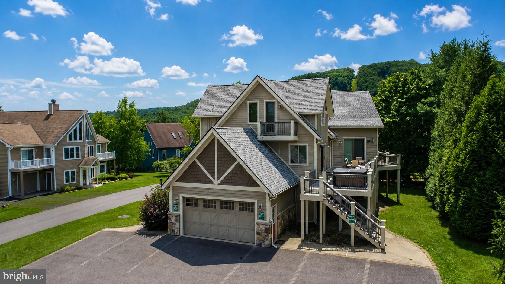 LAKE POINTE - Residential