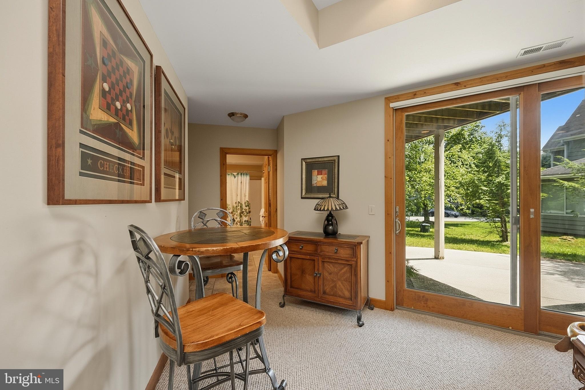 LAKE POINTE - Residential