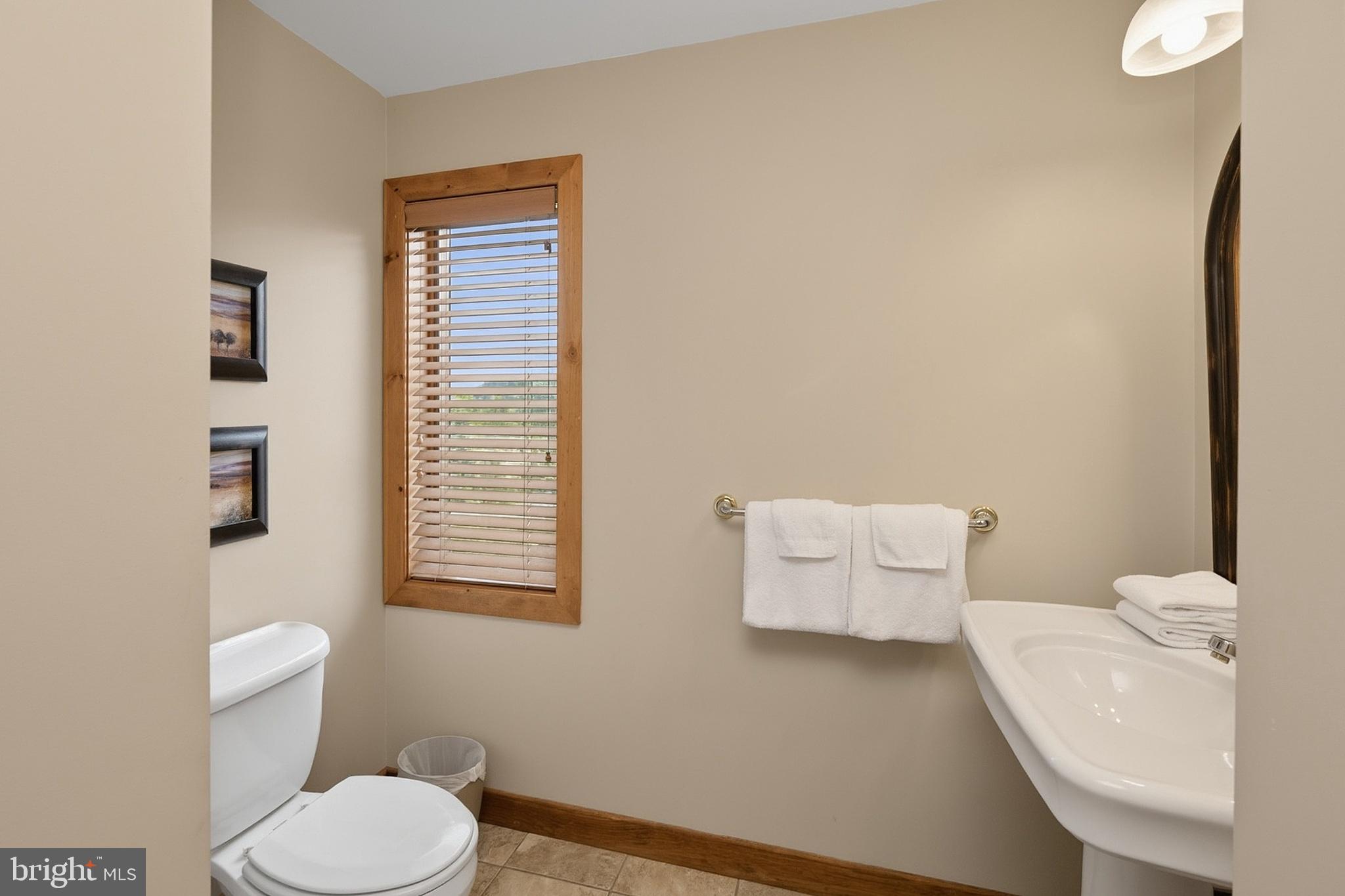 LAKE POINTE - Residential