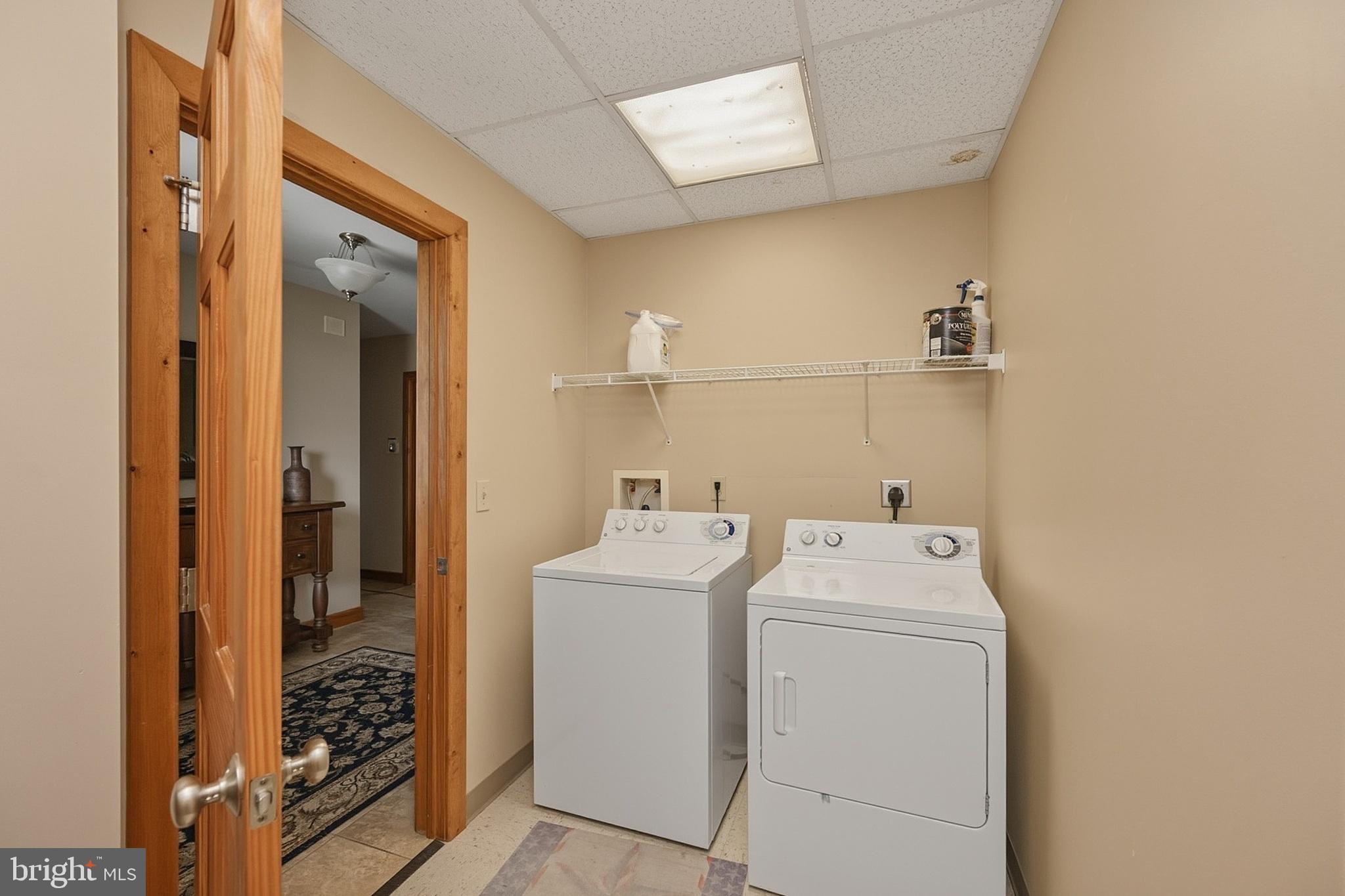 LAKE POINTE - Residential