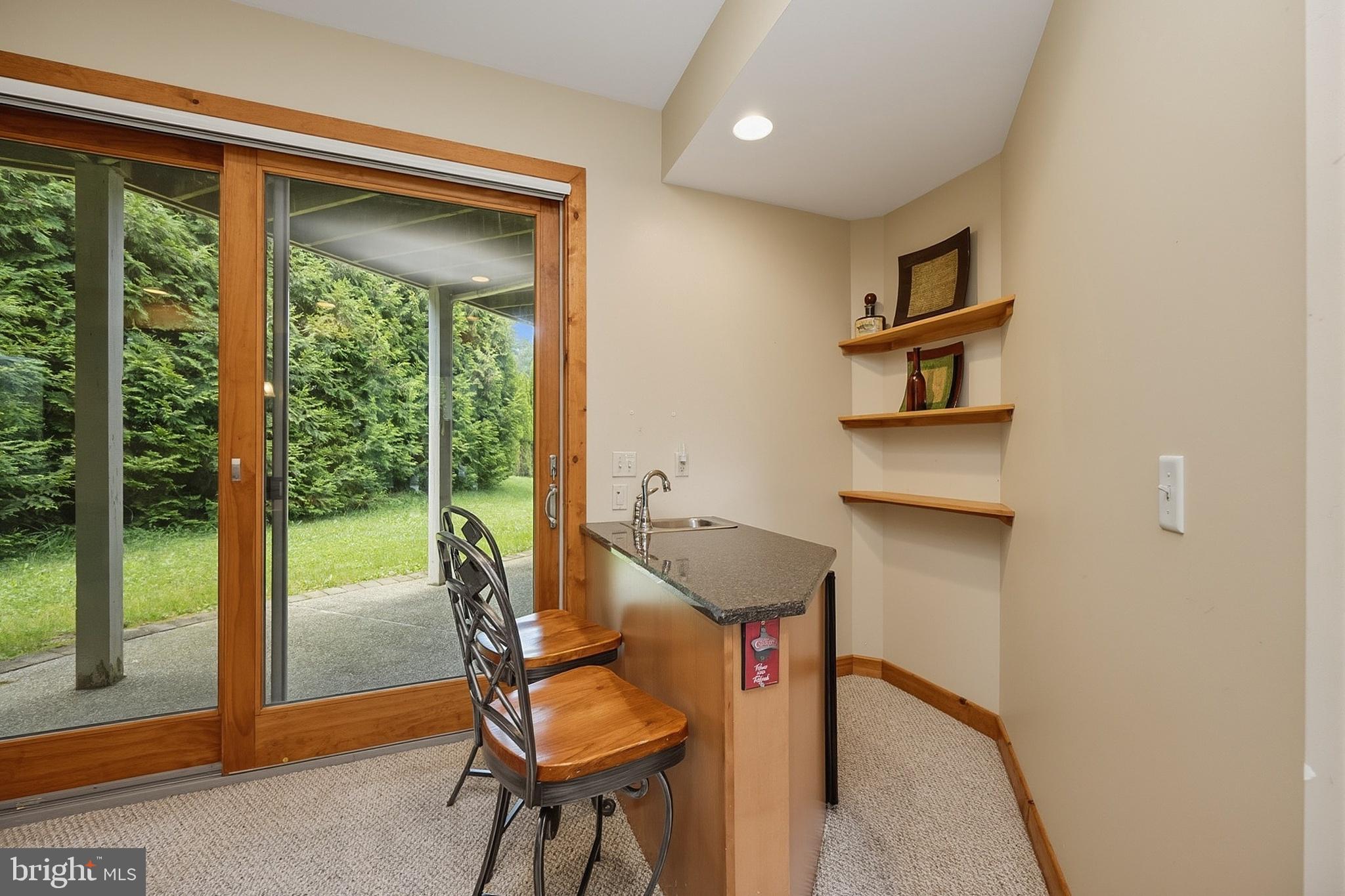 LAKE POINTE - Residential